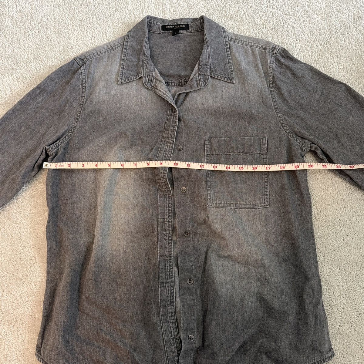 Banana Republic Washed Grey Denim Button Up Size US L / EU 52-54 / 3 - 1 Thumbnail