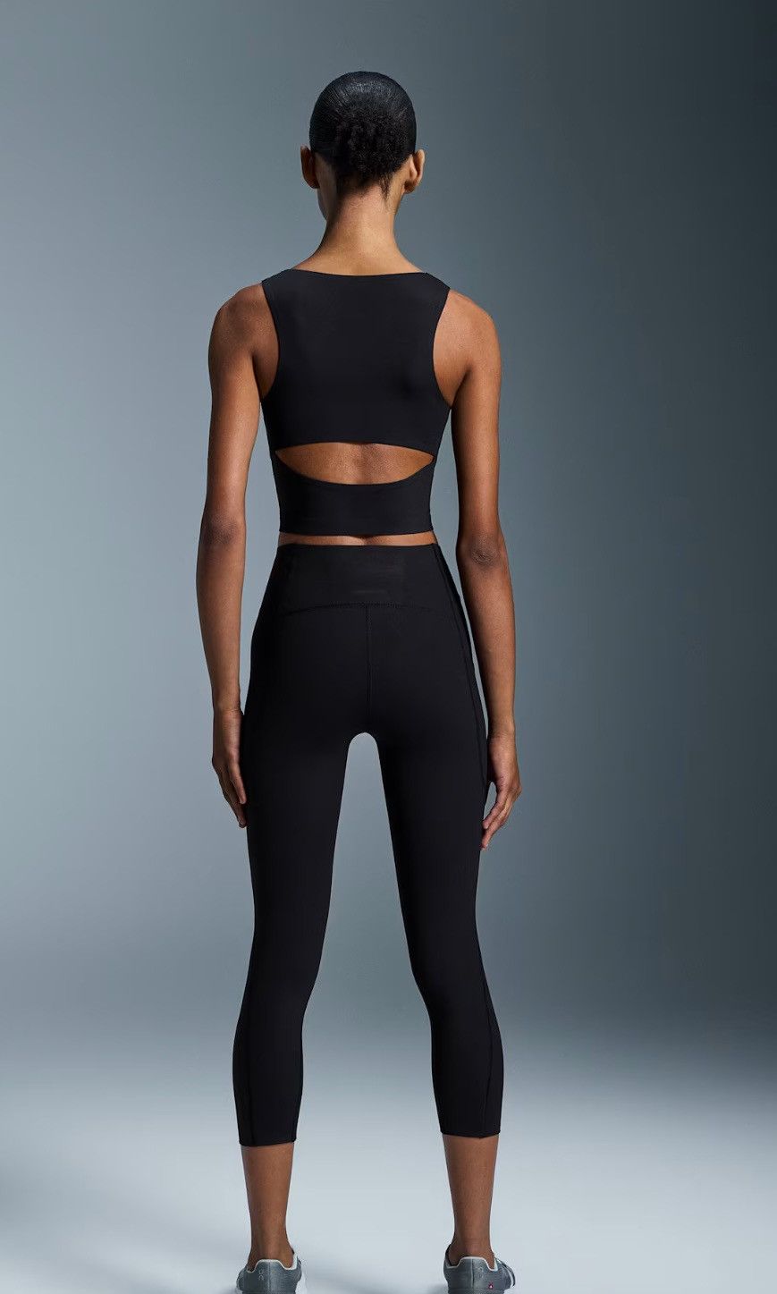 On On Running Studio Tight 7/8 Size 27" / US 4 / IT 40 - 2 Thumbnail