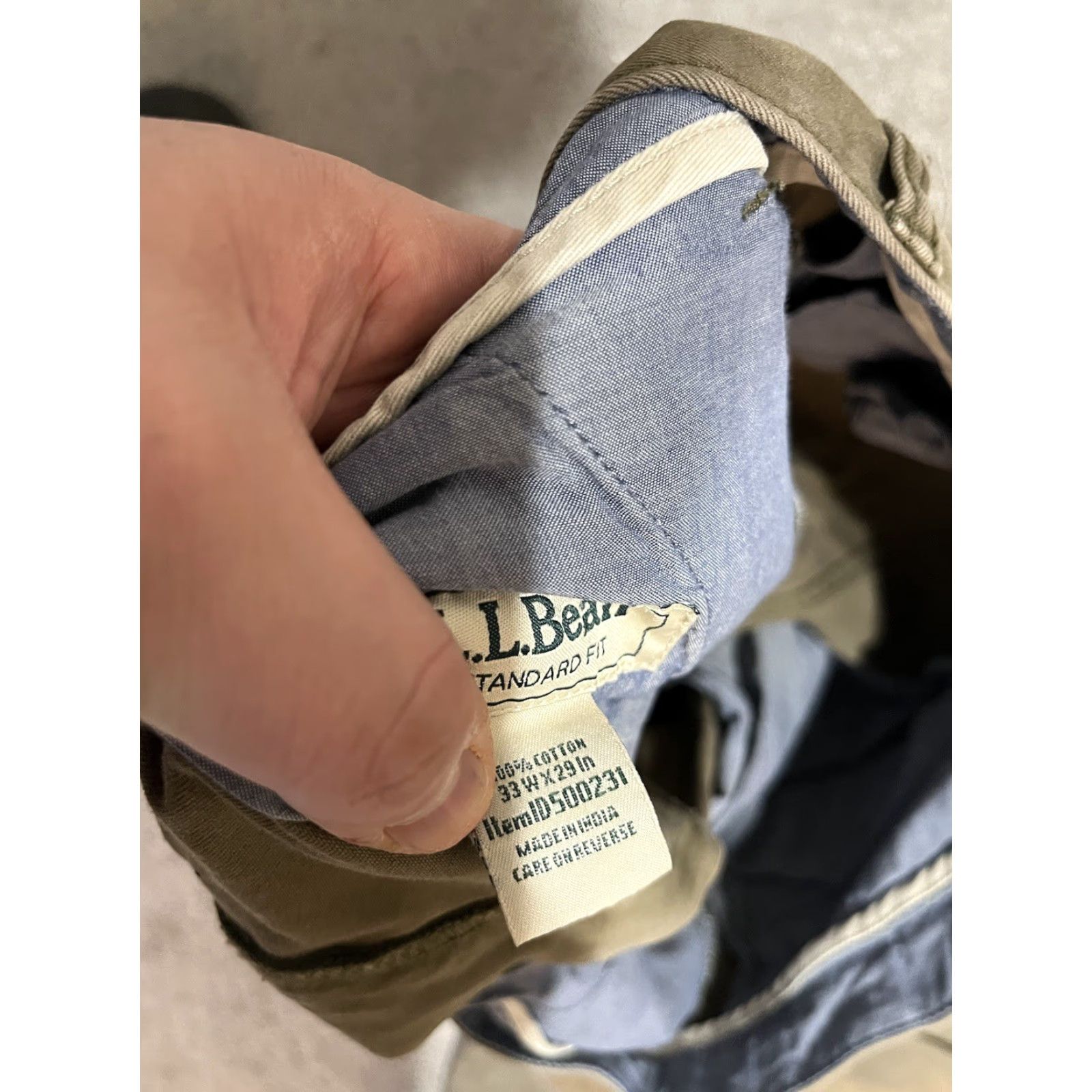 Vintage VINTAGE LL Bean Pants Mens 33x29 Khaki Standard Fit Chino 100% Cotton Classic Distressed Size US 33 - 5 Thumbnail