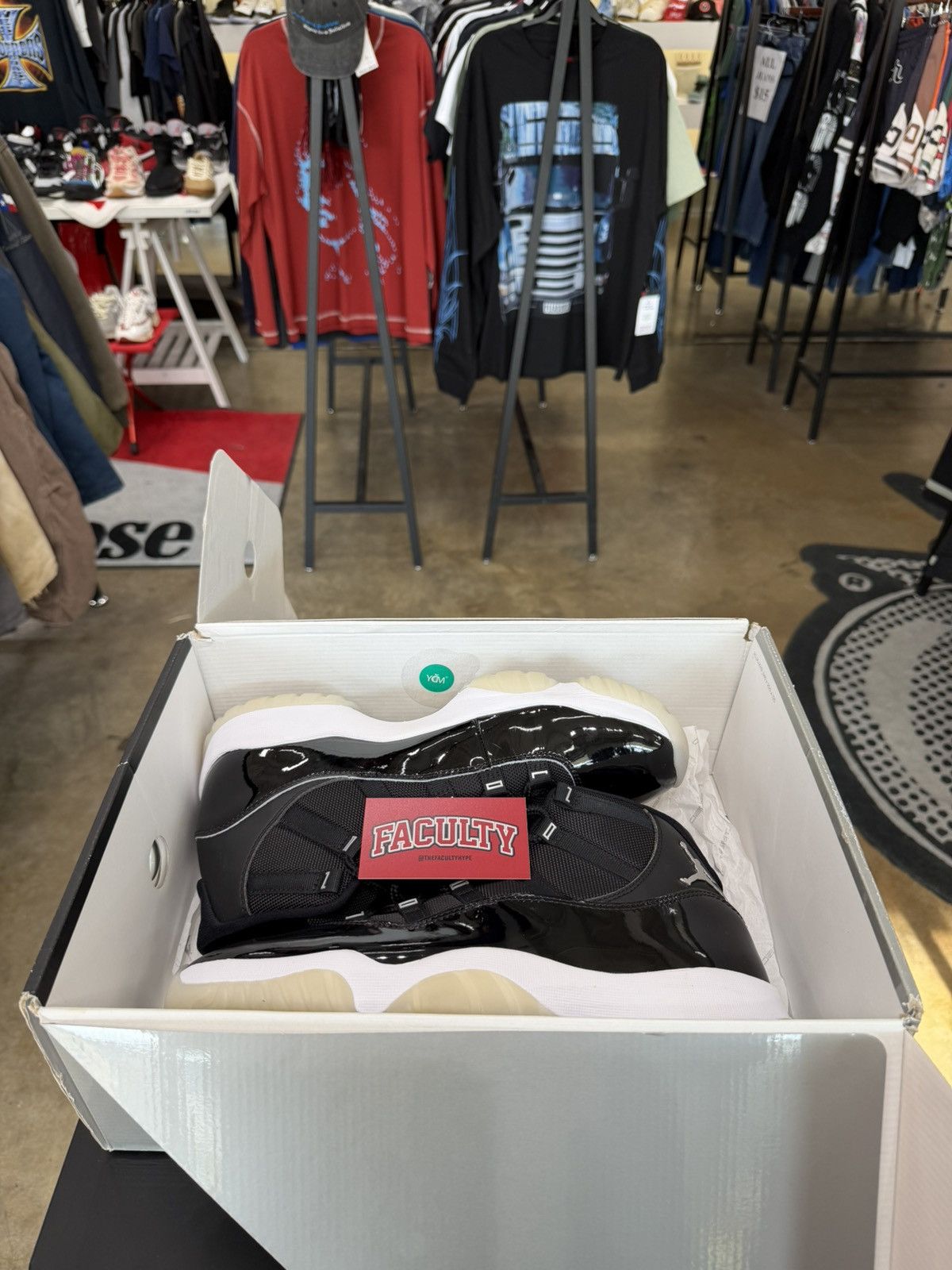 Jordan Brand Air Jordan 11 Jubilee 25th Anniversary Size 10.5 (2020) Size US 10.5 / EU 43-44 - 11 Thumbnail