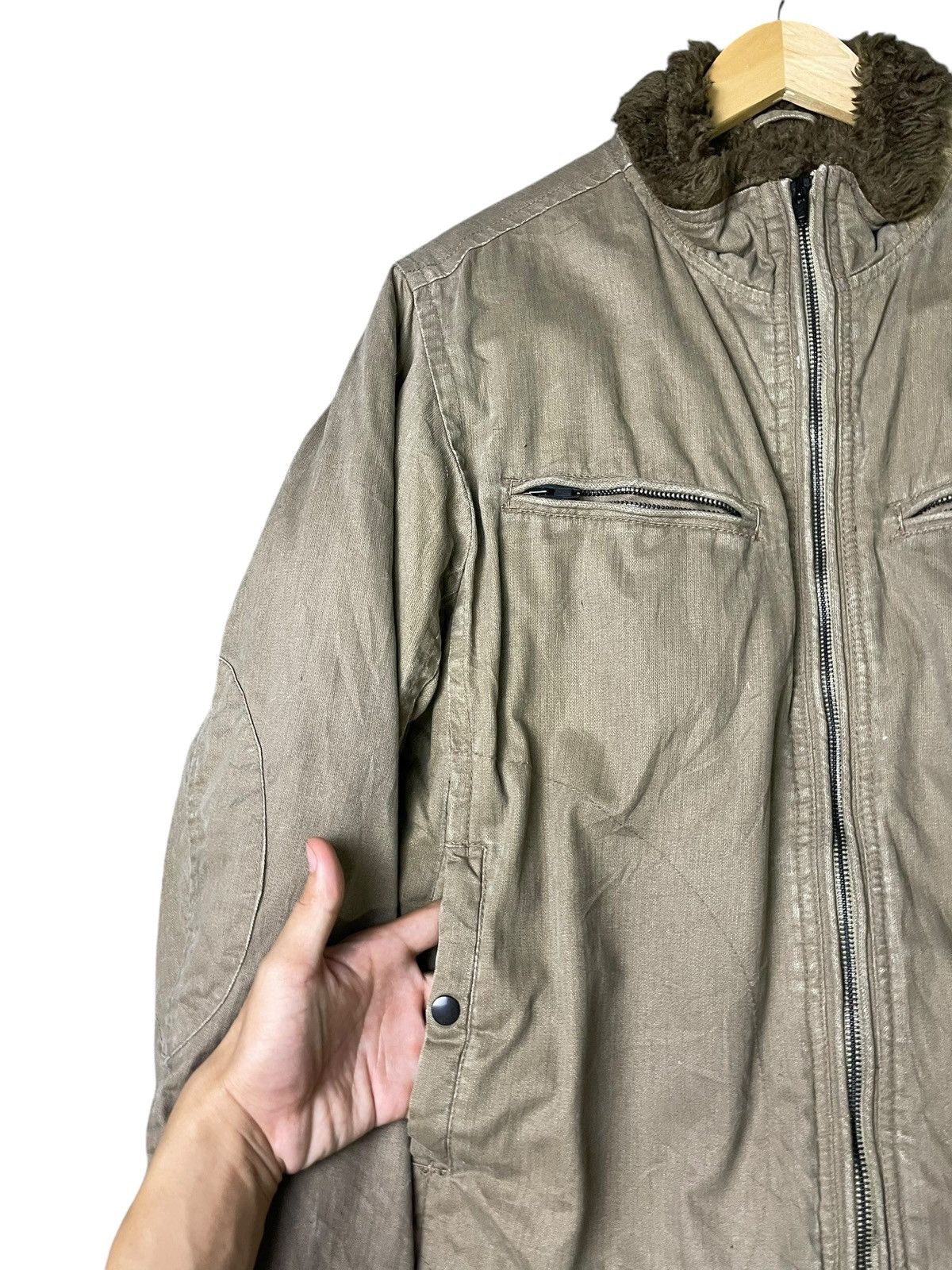 Chevignon × Vintage Chevignon Tanker Fur Jacket (53) Size US L / EU 52-54 / 3 - 7 Thumbnail