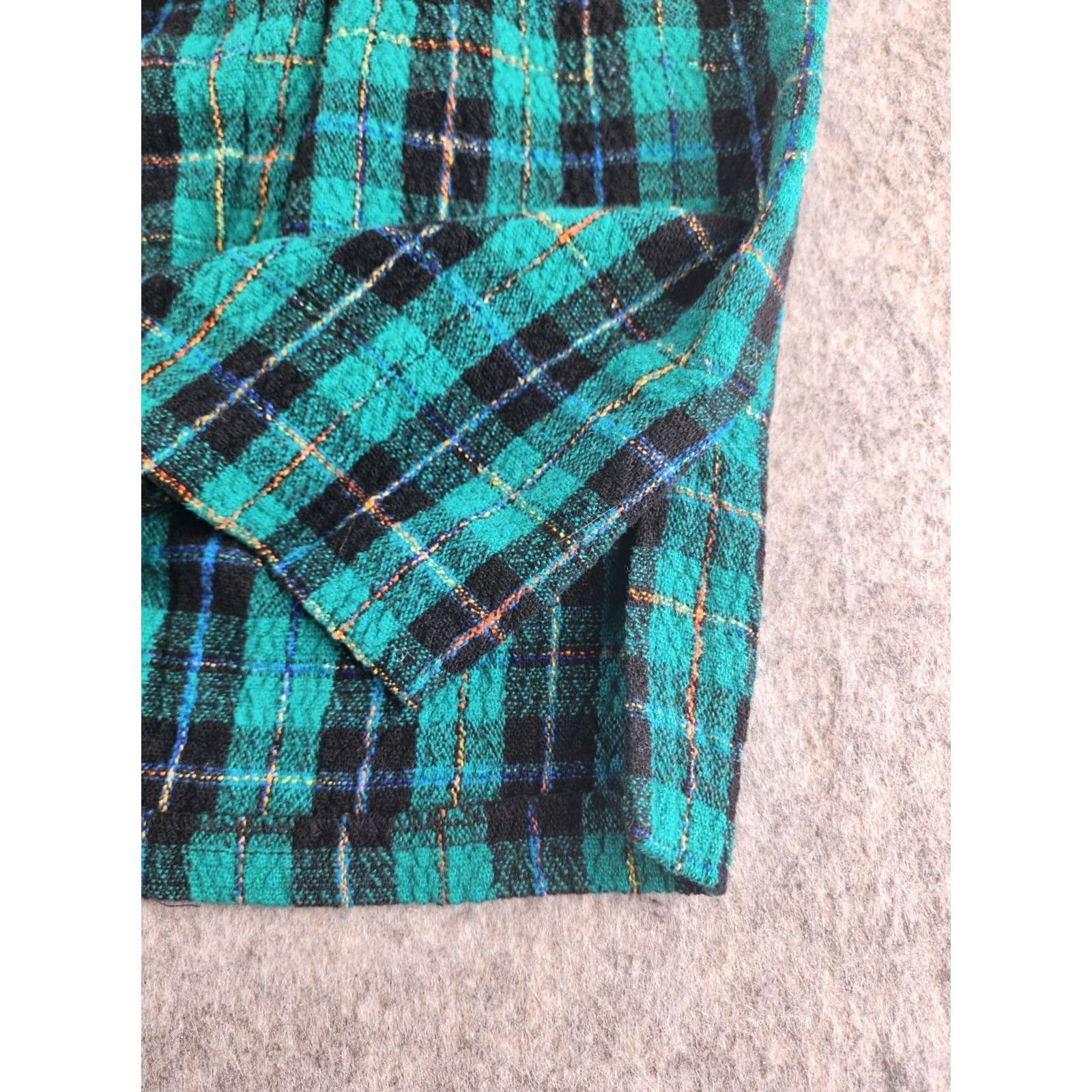 Vintage VINTAGE 1980s Green Plaid Skirt Made In USA Stretch M Regular Polyester Womens Size 32" / US 10 / IT 46 - 3 Thumbnail