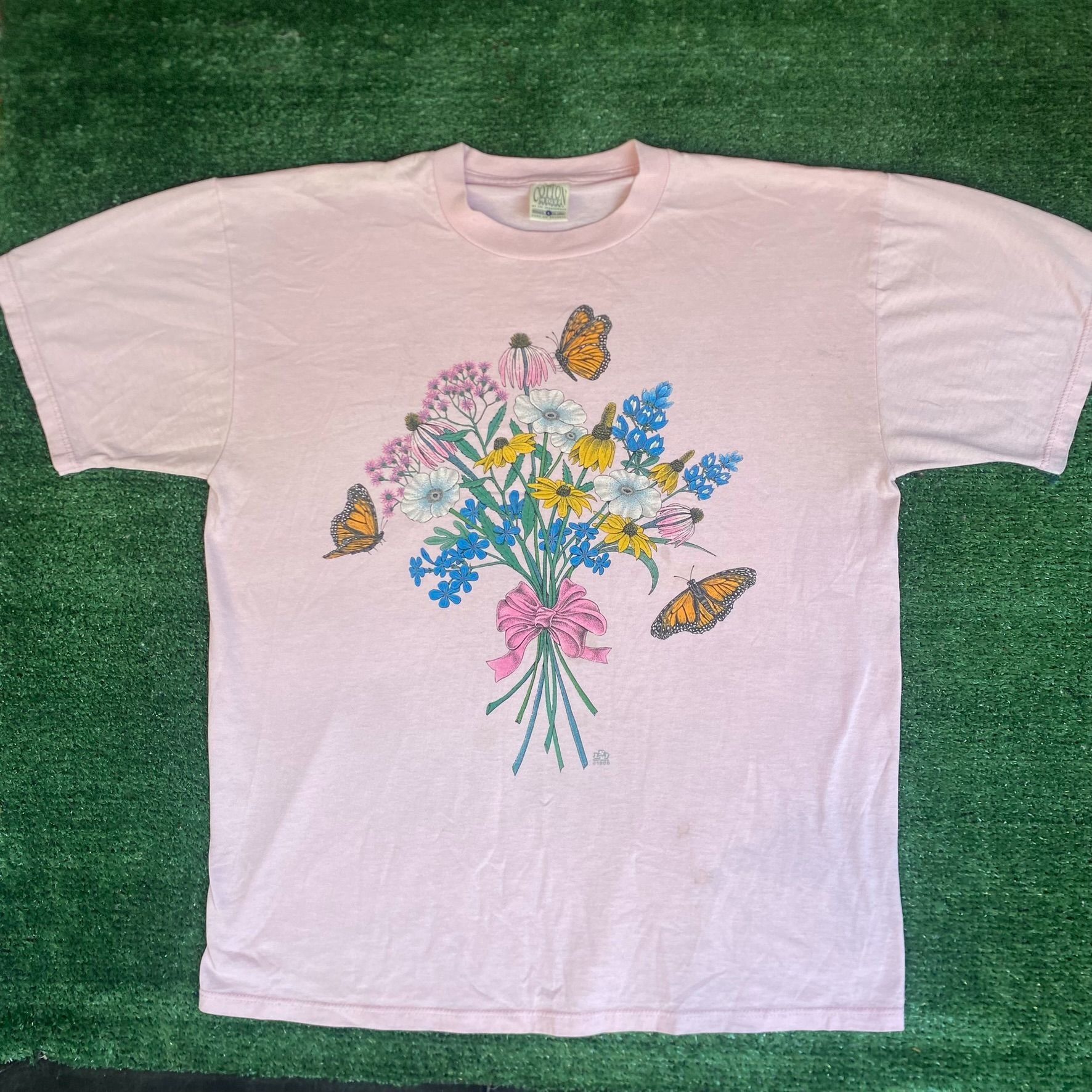 Vintage Vintage 90s Butterfly Flower Shirt Cute Pink Nature Animal T Size US L / EU 52-54 / 3 - 1 Thumbnail