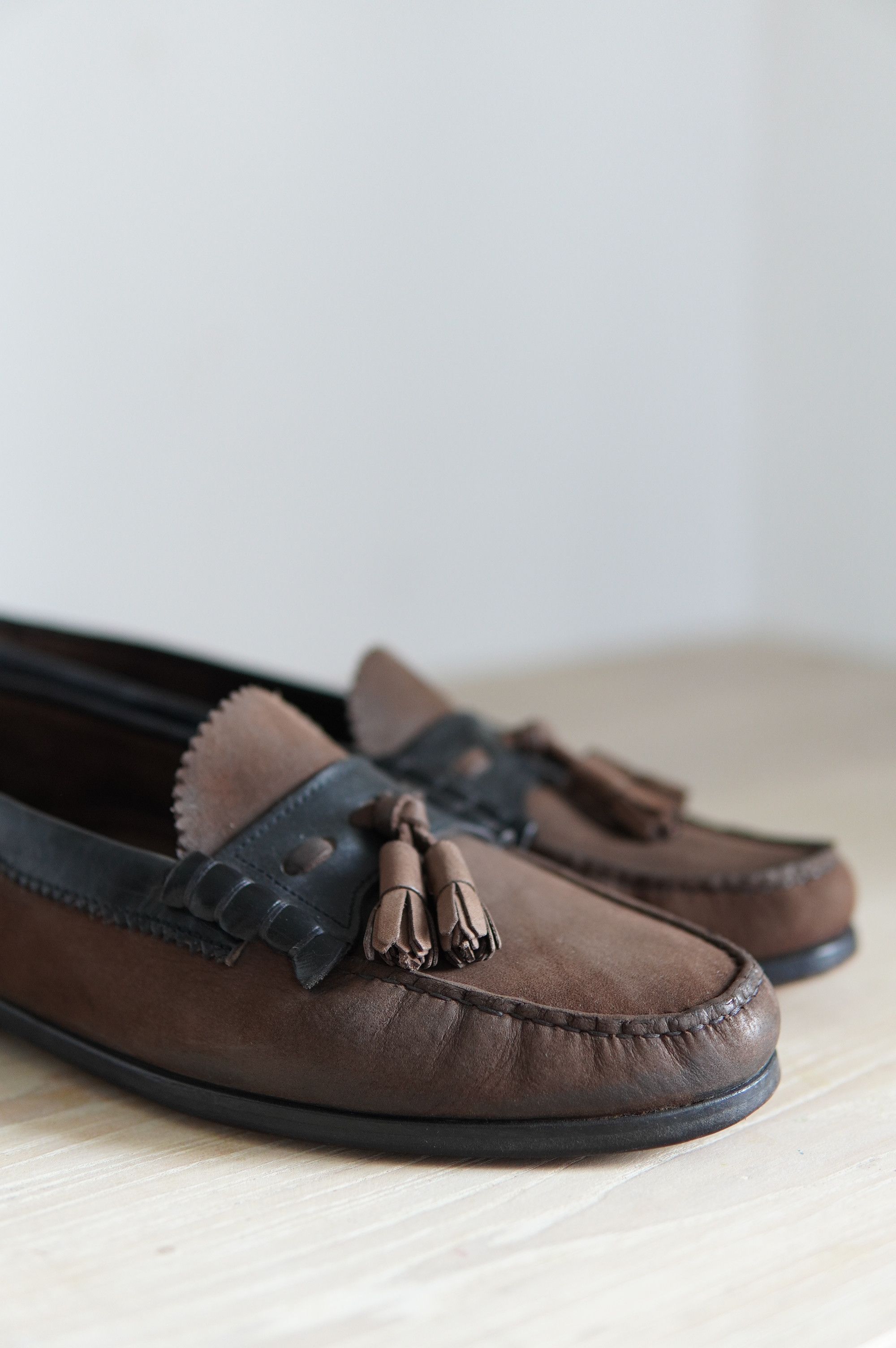 Russell & Bromley Russell & Bromley Tassel Suede Brown Loafers Size US 10 / EU 43 - 4 Thumbnail
