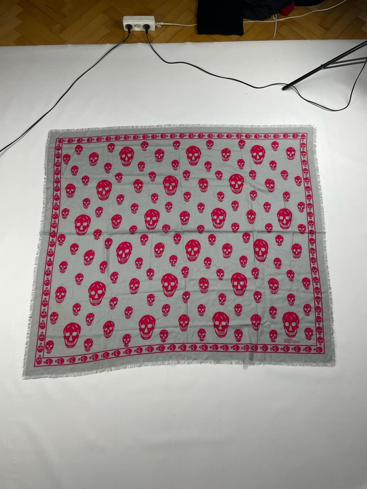 Alexander McQueen × Japanese Brand Alexander Mcqueen Vintage Scarf Skull Japan Size ONE SIZE - 4 Thumbnail