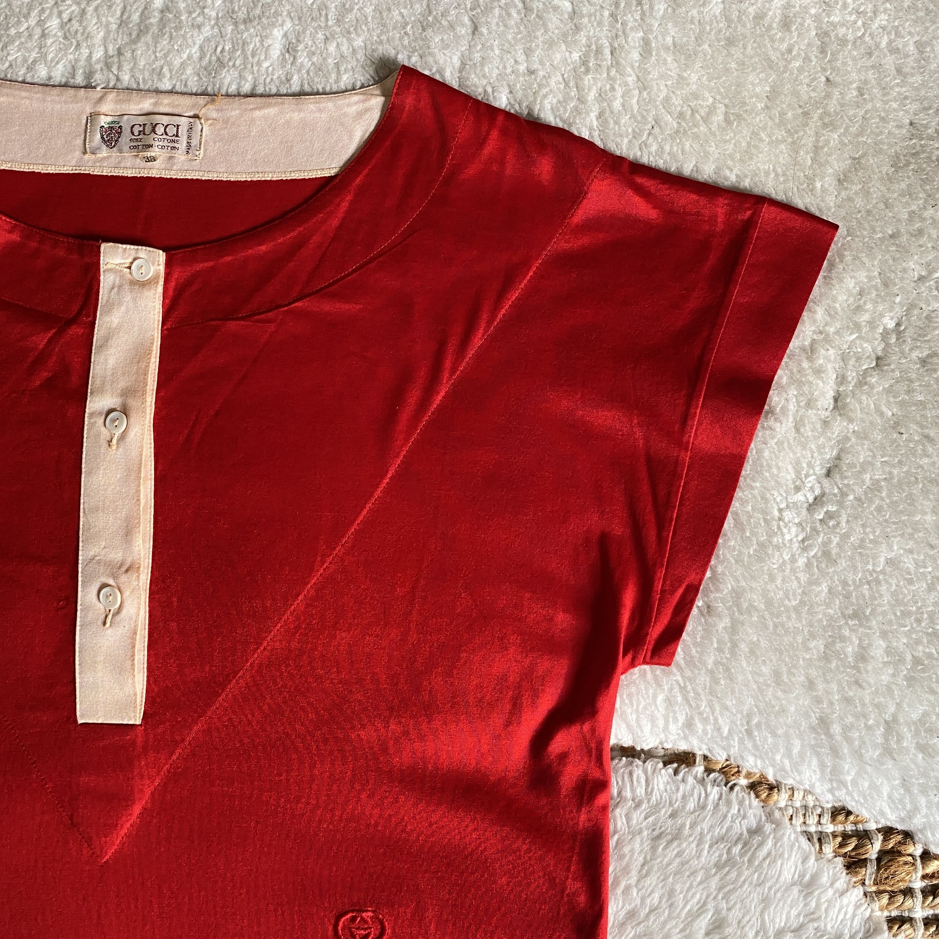 Gucci Vintage Gucci Red Cap Sleeve Henley T-Shirt Size M / US 6-8 / IT 42-44 - 9 Thumbnail