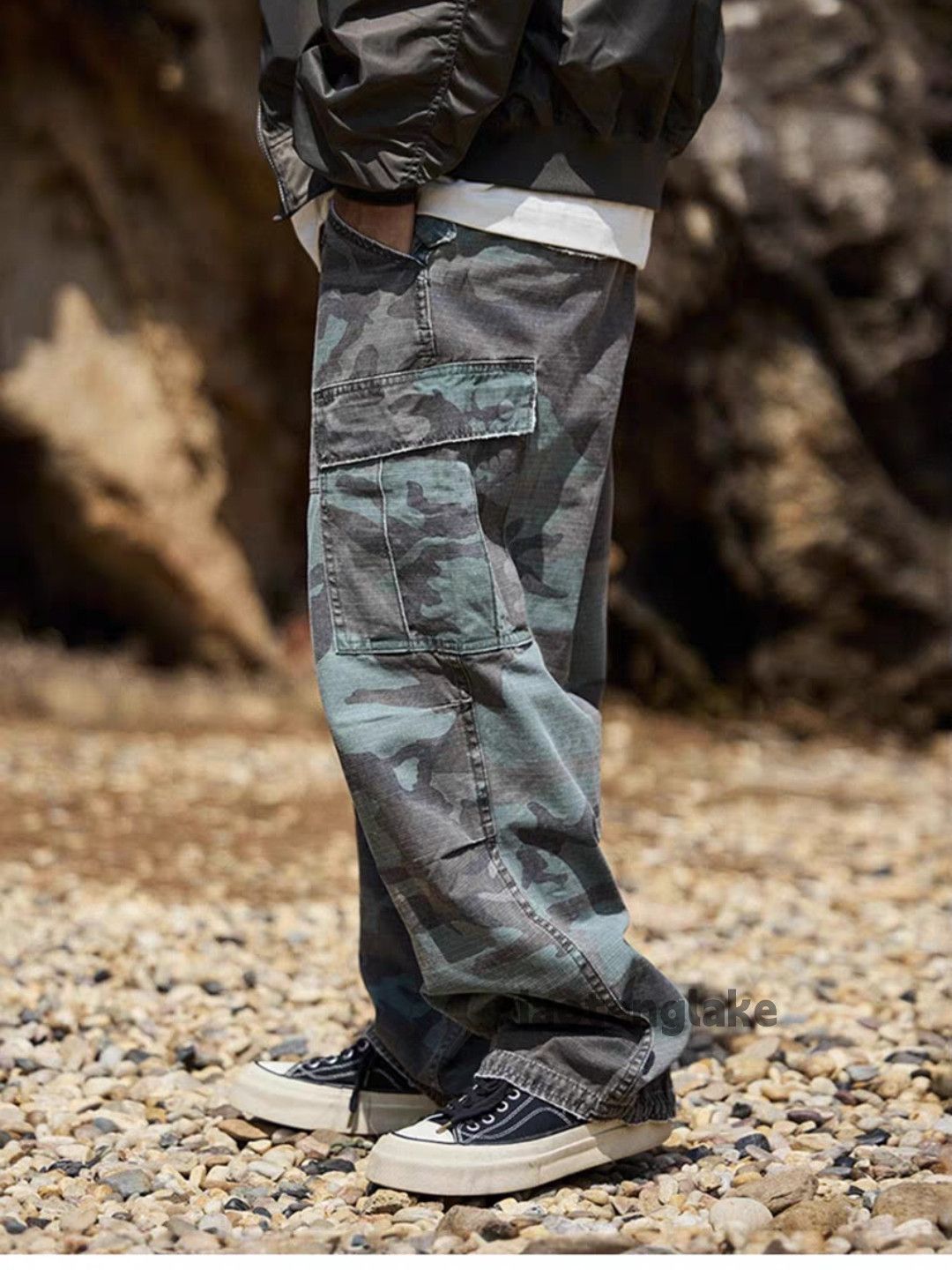 Designer × Japanese Brand × Vintage washed faded loose baggy camo military cargo pants Size US 30 / EU 46 - 4 Thumbnail