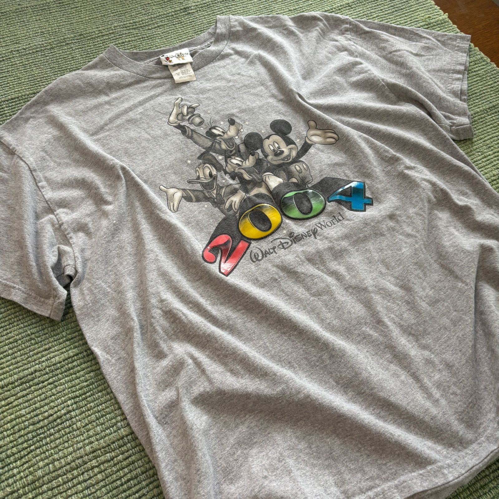 Disney Vintage 2004 Walt Disney World Gel Print Tee Shirt Sz L Size US L / EU 52-54 / 3 - 6 Thumbnail