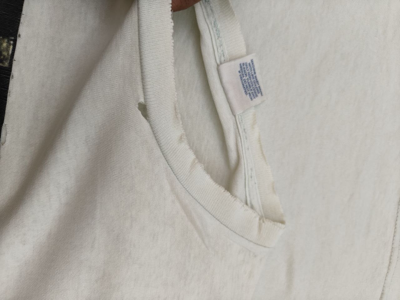 Supreme Worn Supreme T Size US L / EU 52-54 / 3 - 7 Thumbnail