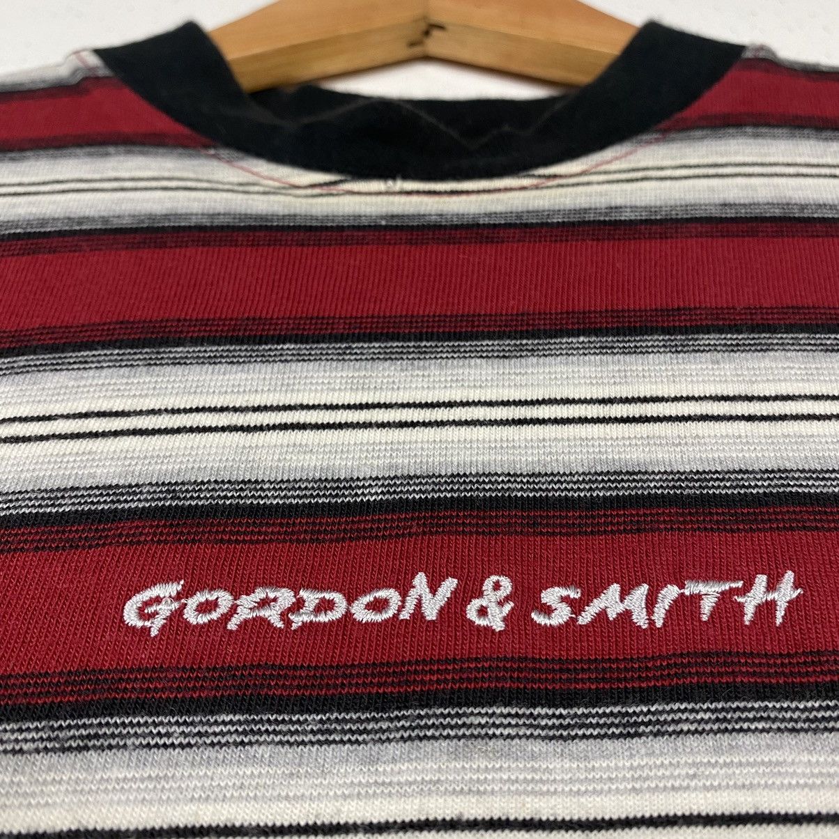 Vintage VINTAGE 90's GORDON & SMITH RED STRIPED TEE SURF SKATE TEE Size US M / EU 48-50 / 2 - 4 Thumbnail