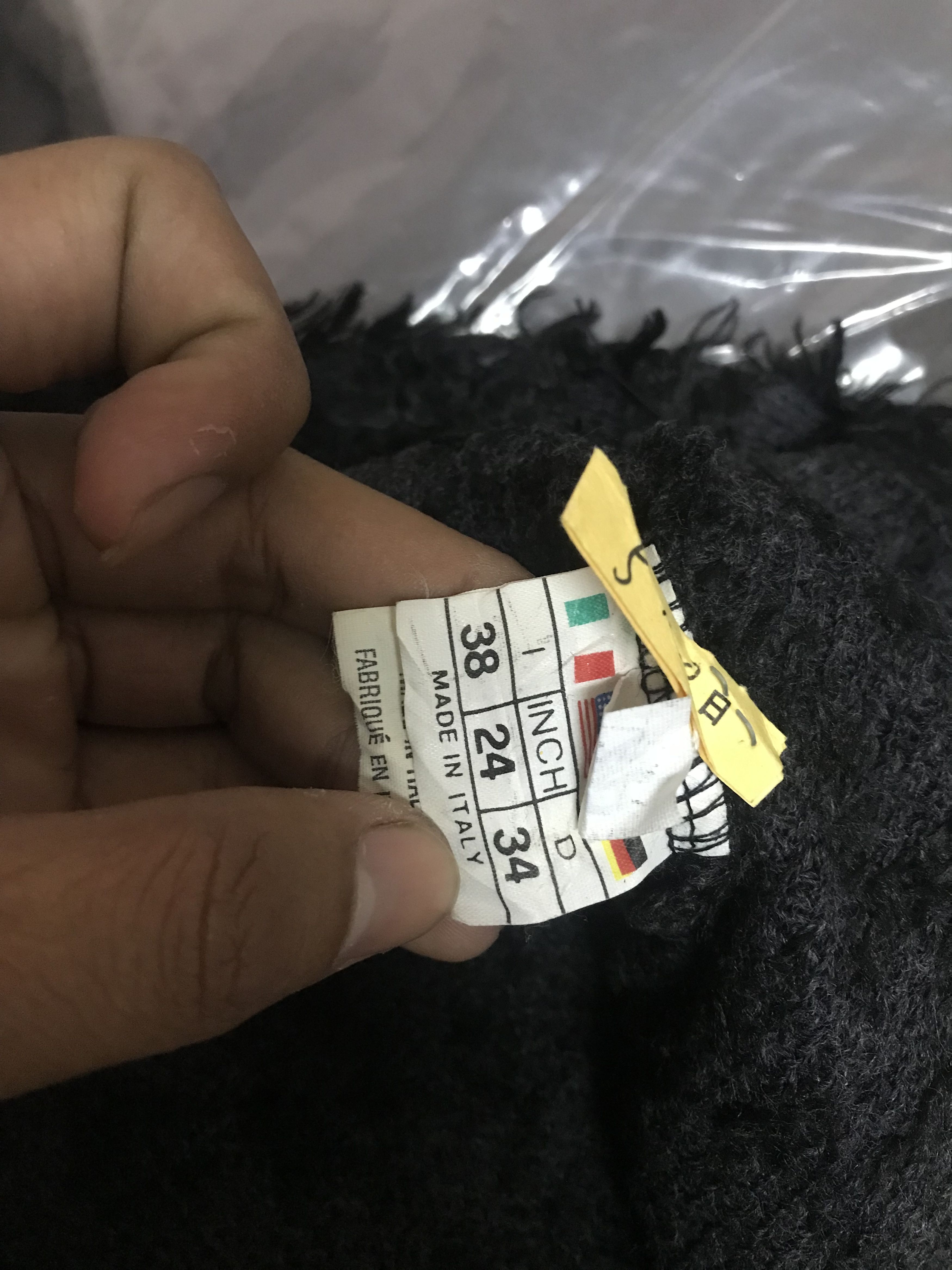 Fendi Authentic Fendi Sherling Size M / US 6-8 / IT 42-44 - 5 Thumbnail