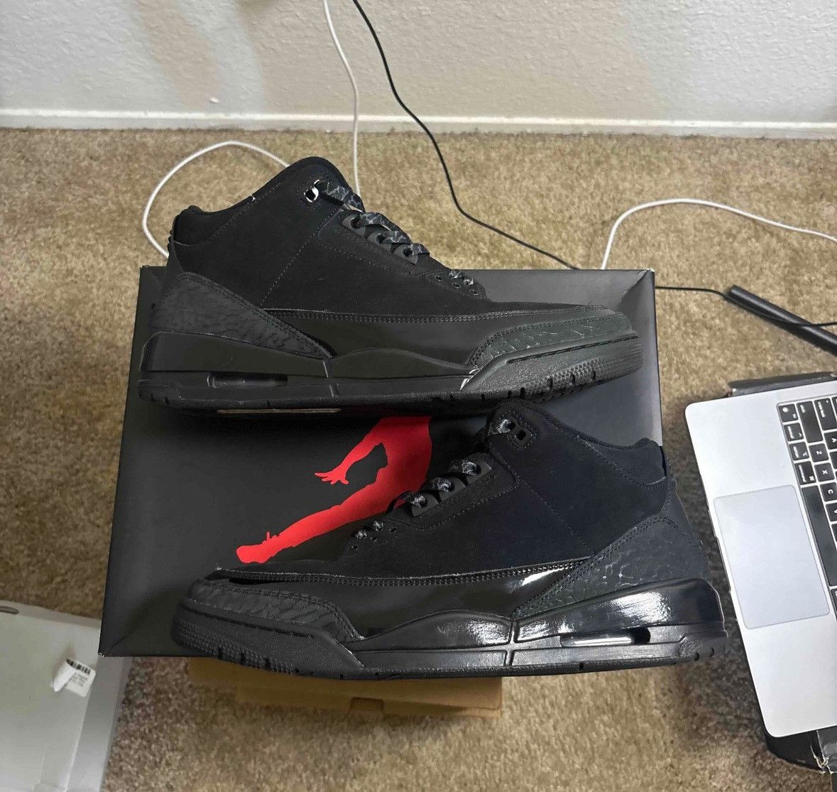 Jordan Brand Mens air Jordan 3 black cat size 11.5 Size US 11.5 / EU 44-45 - 2 Thumbnail
