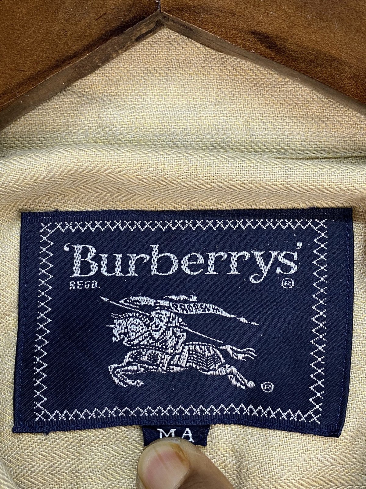 Burberry Vintage Burberry Shirt Button Ups Size US M / EU 48-50 / 2 - 5 Thumbnail