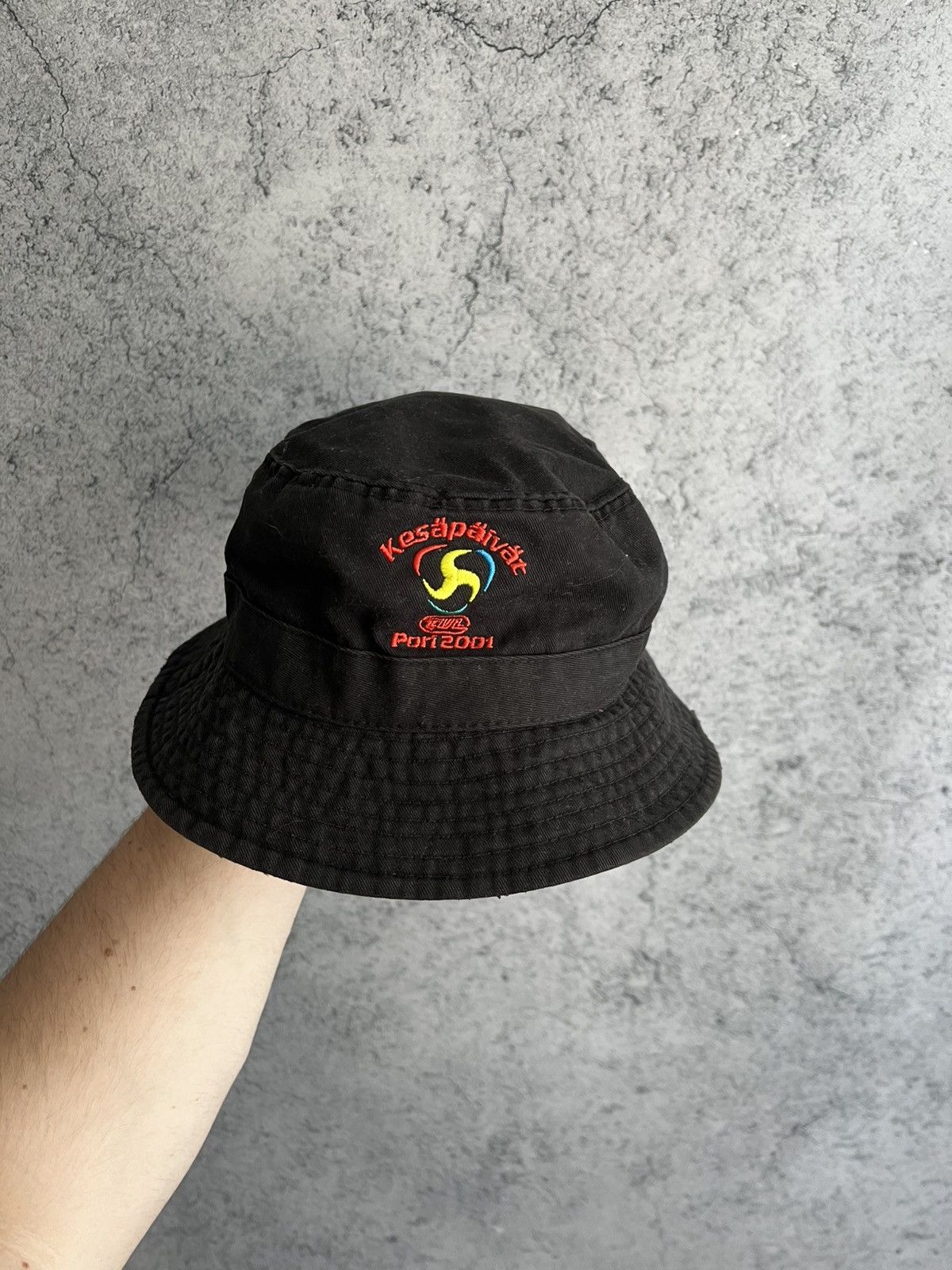 Vintage Vintage Bucket Hat 2001 Y2K Style Black 00s Rare Size 42 - 8 Thumbnail