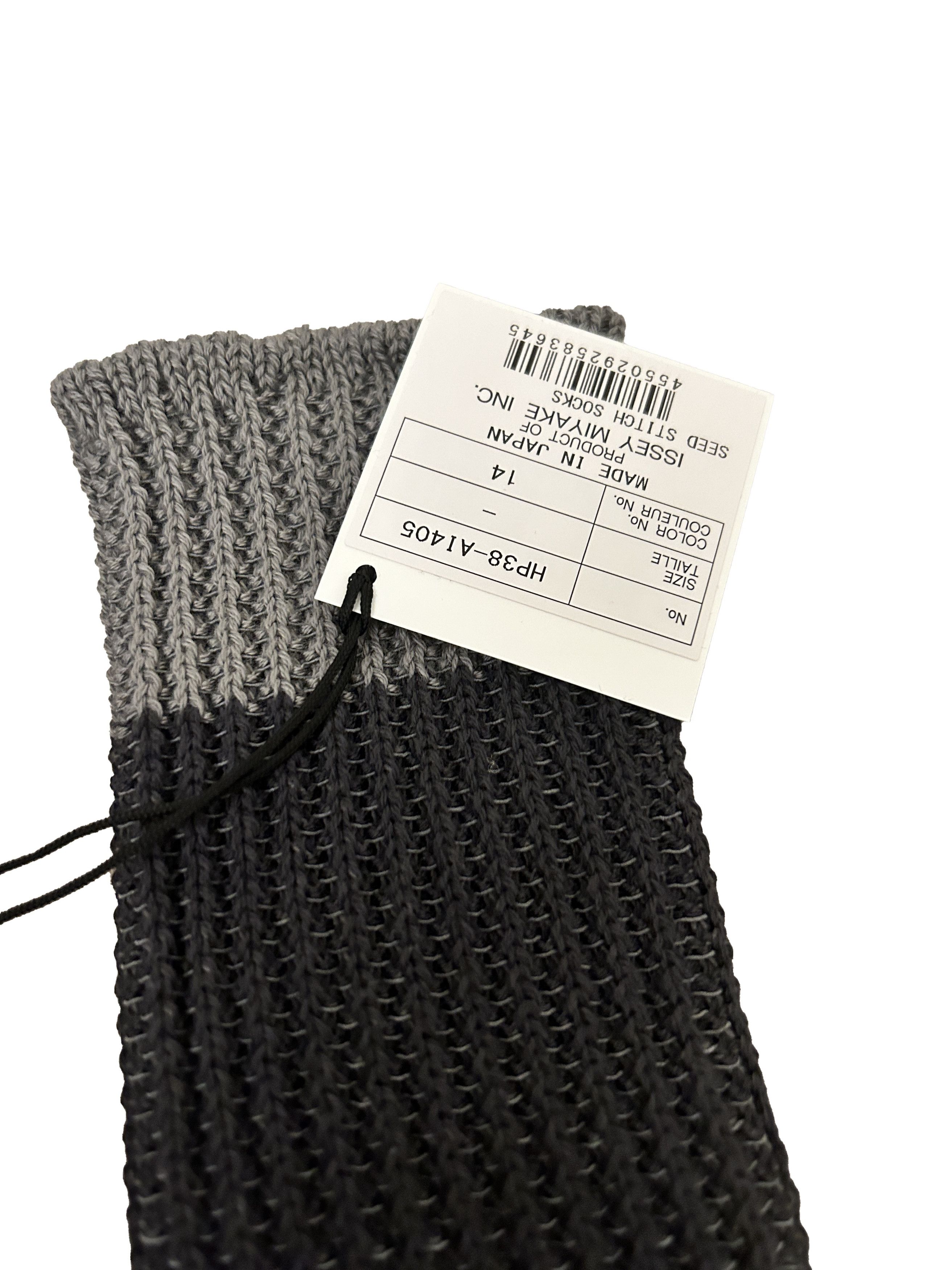Homme Plisse Issey Miyake HOMME PLISSÉ ISSEY MIYAKE Black & Gray Churros Socks Size ONE SIZE - 4 Thumbnail