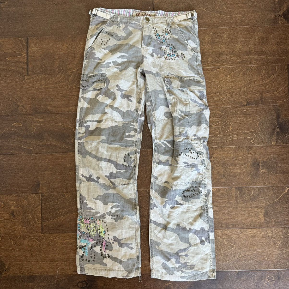 Japanese Brand × Vintage Da Nang 100% silk cargo pants Size 28" / US 6 / IT 42 - 1 Thumbnail