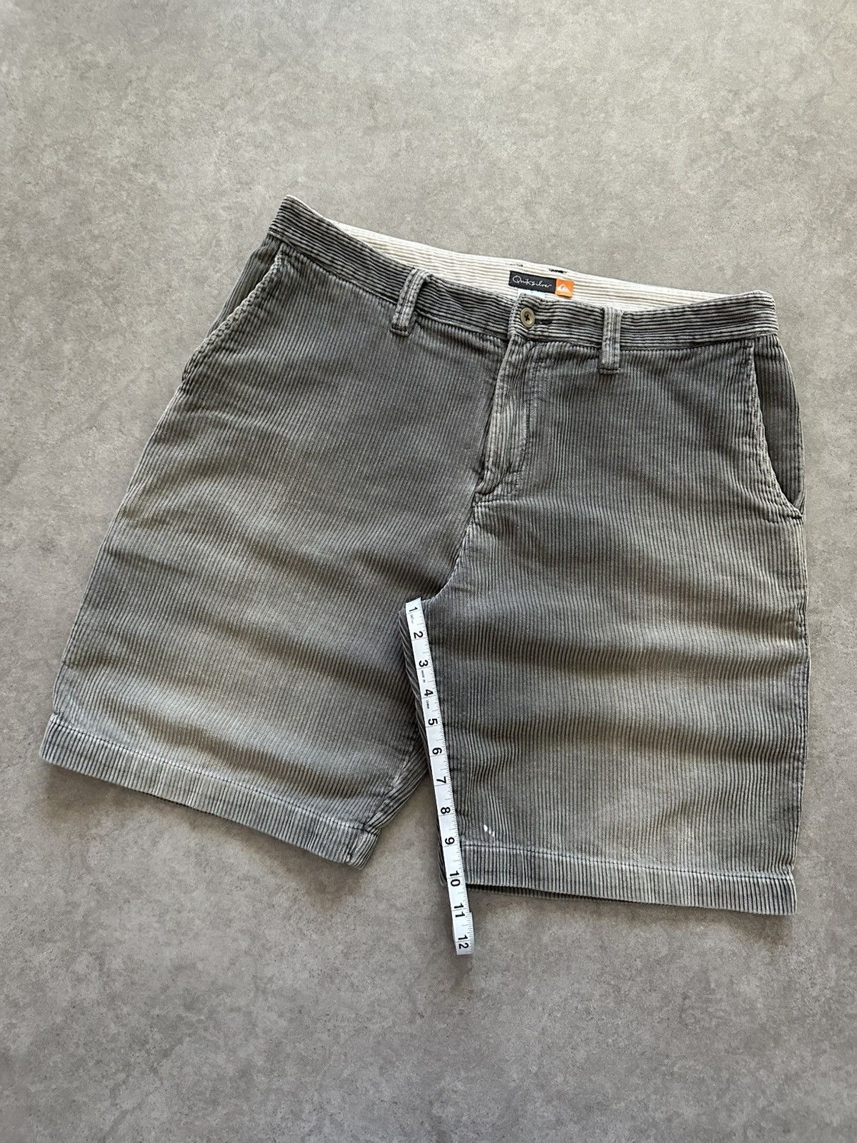Quiksilver Vintage Quiksilver Corduroy Shorts Y2K Faded Skater Surfer Size US 36 / EU 52 - 9 Thumbnail