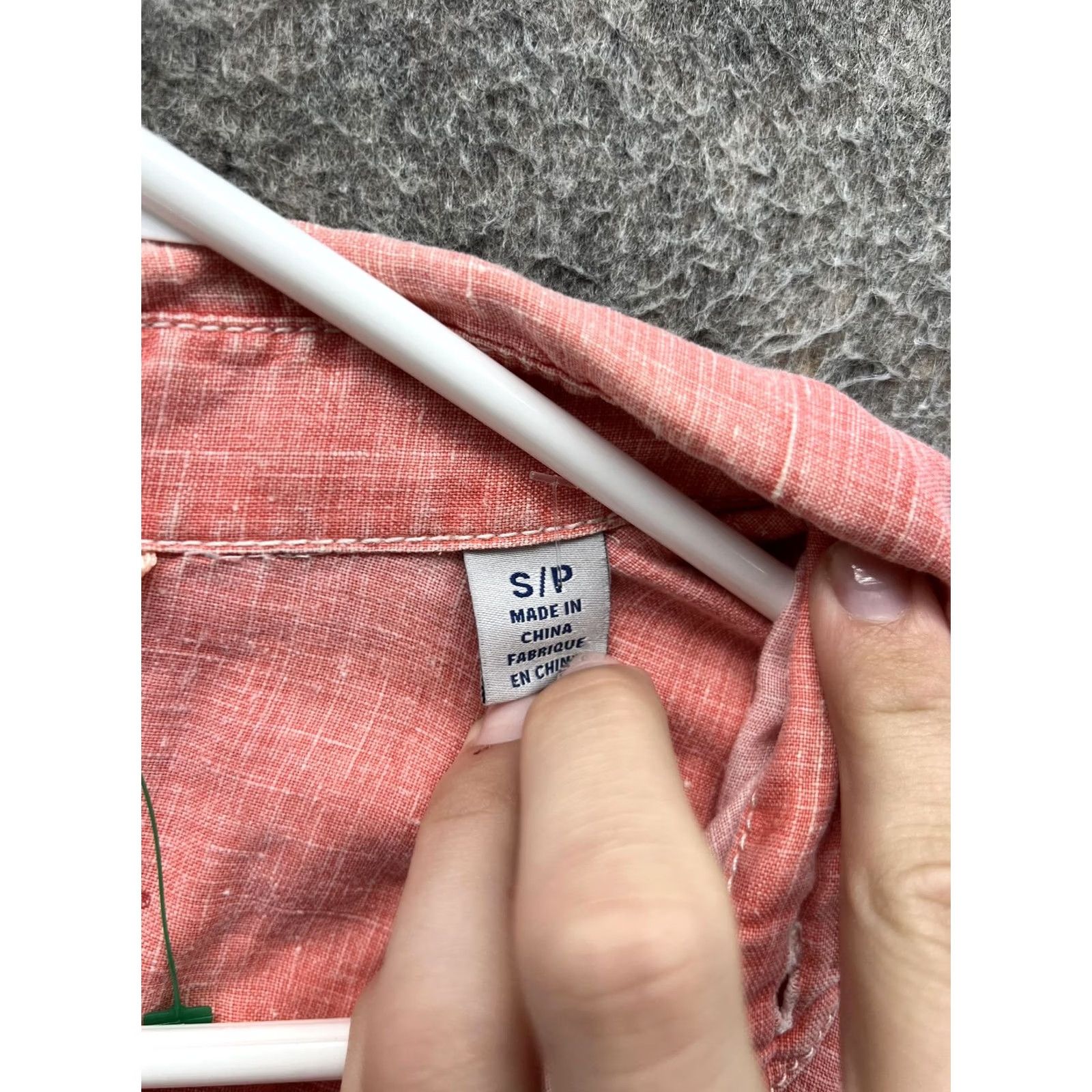 Tommy Bahama Tommy Bahama Shirt Mens Small Pink Solid Long Sleeve Button Front Linen Woven Size US S / EU 44-46 / 1 - 7 Thumbnail
