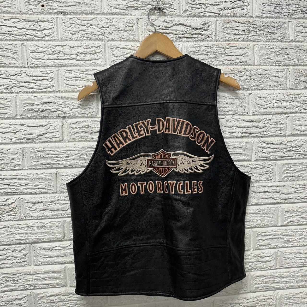 Harley Davidson Vintage Harley Davidson Genuine Leather Embroidered Vest L Size US L / EU 52-54 / 3 - 3 Thumbnail