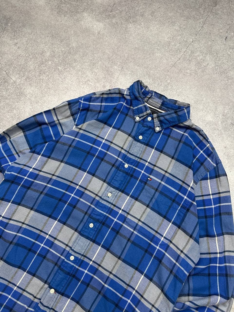 Tommy Hilfiger Vintage Tommy Hilfiger Plaid Long Sleeve Shirt, Size XL Size US XL / EU 56 / 4 - 2 Thumbnail