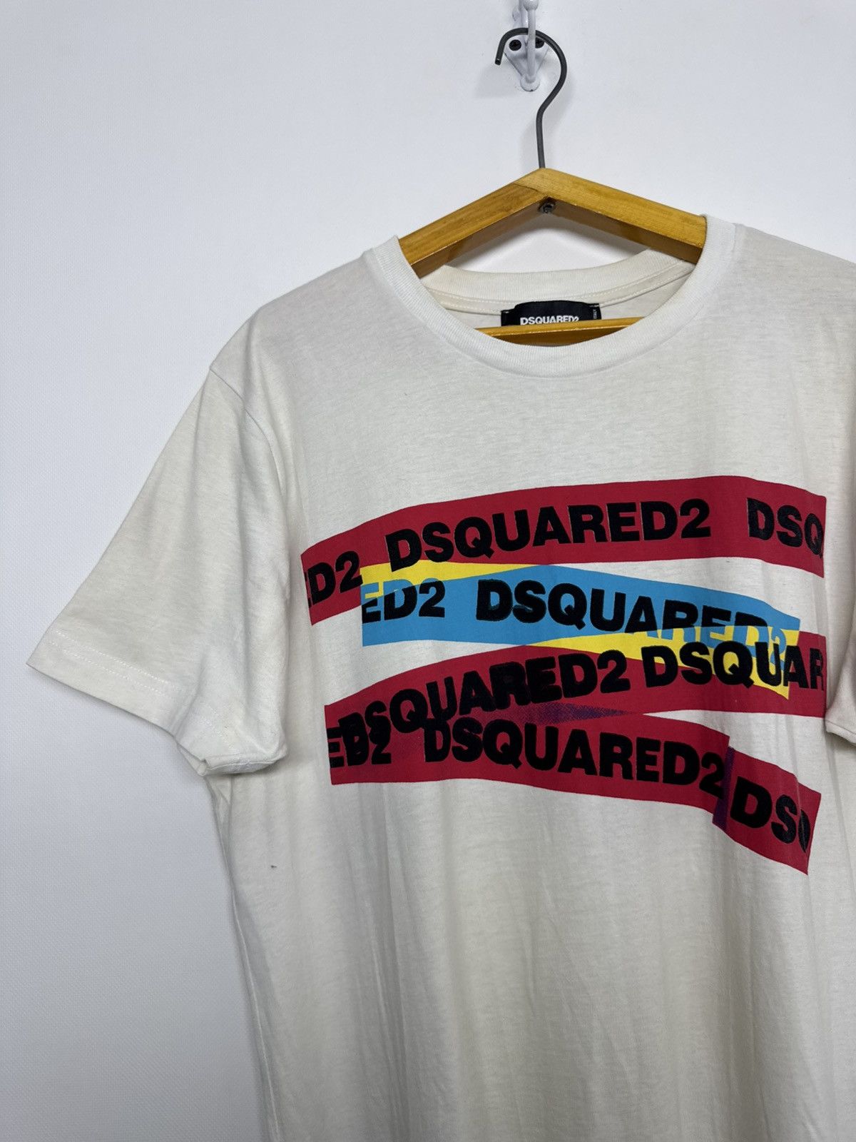 Dsquared2 Vintage Y2k Dsquared2 Tape Logo Designer T-Shirt Size US M / EU 48-50 / 2 - 6 Thumbnail