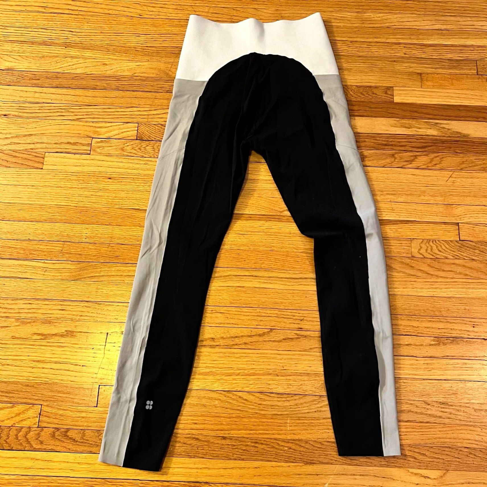 Sweaty Betty Sweaty Betty Leggings Women Small Stripe High Rise Cropped Pants S Black Womens Size 28" / US 6 / IT 42 - 4 Thumbnail