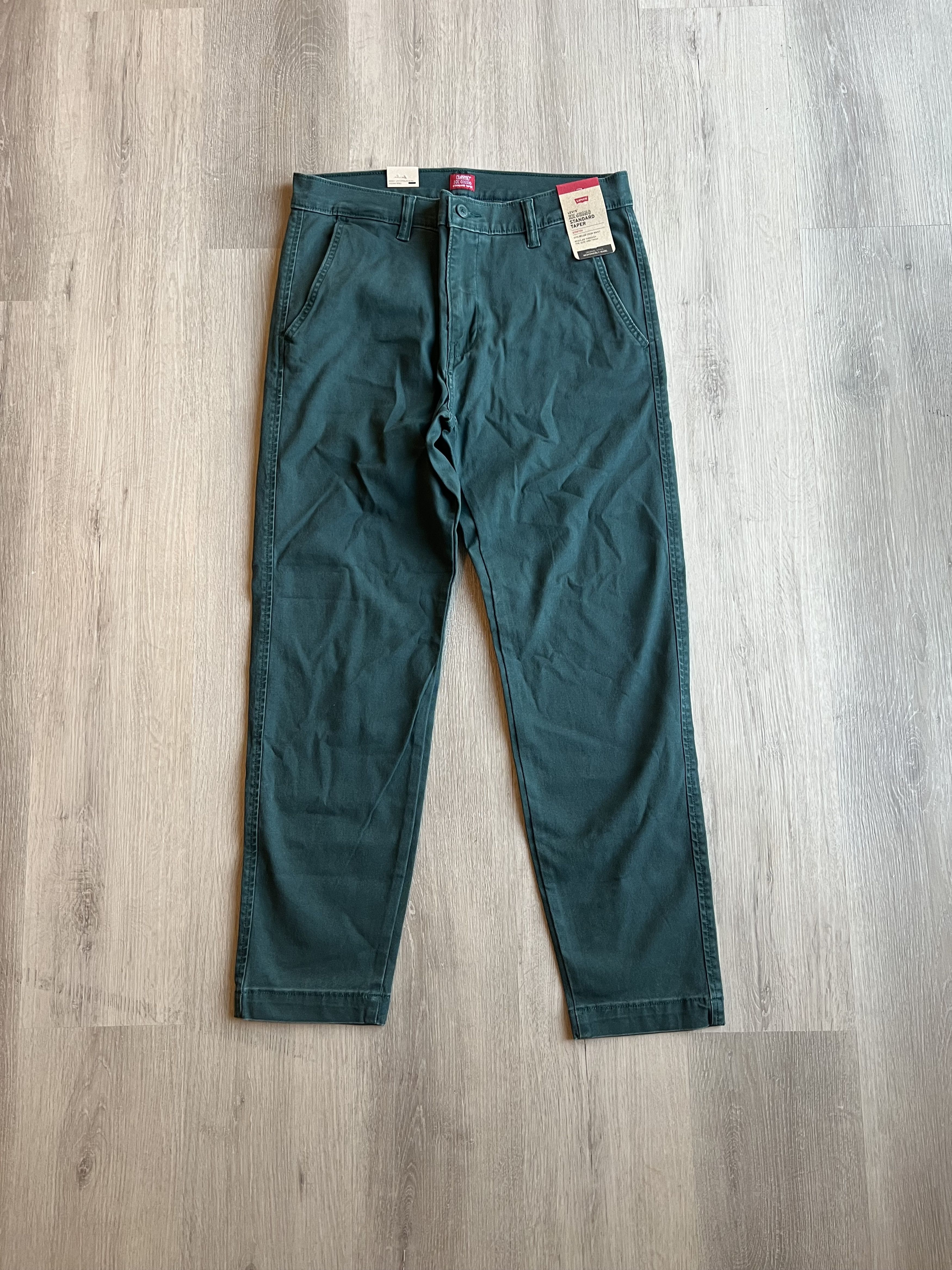 Levi's Standard fit Tapered Chino Pants / Forest Green work wear Size US 32 / EU 48 - 2 Thumbnail