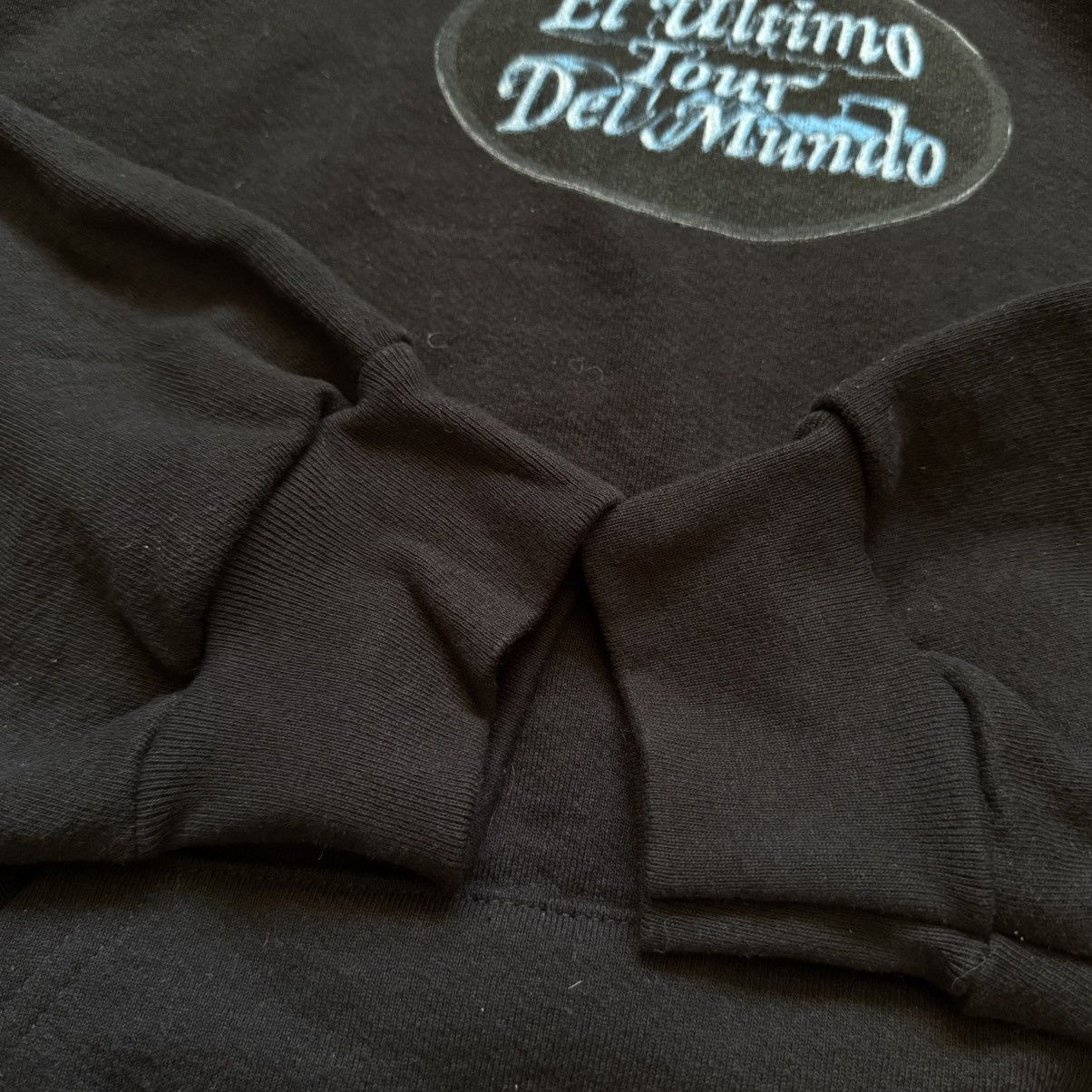 Band Tees 📌 Bad Bunny El Ultimo Tour Del Mundo Oversized Hoodie Size US XL / EU 56 / 4 - 5 Thumbnail