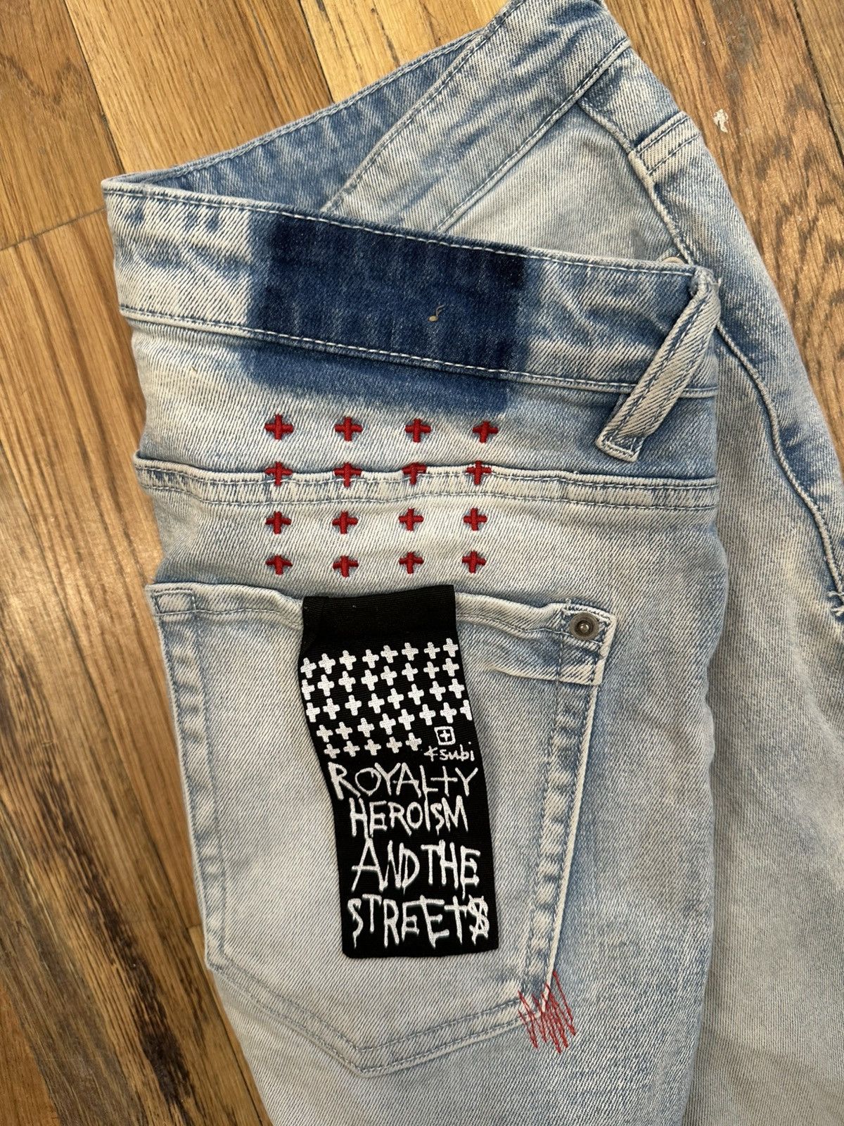 Ksubi Ksubi Knee Rip Red Spell Light Blue Denim Jeans Size 32 Size US 32 / EU 48 - 4 Thumbnail