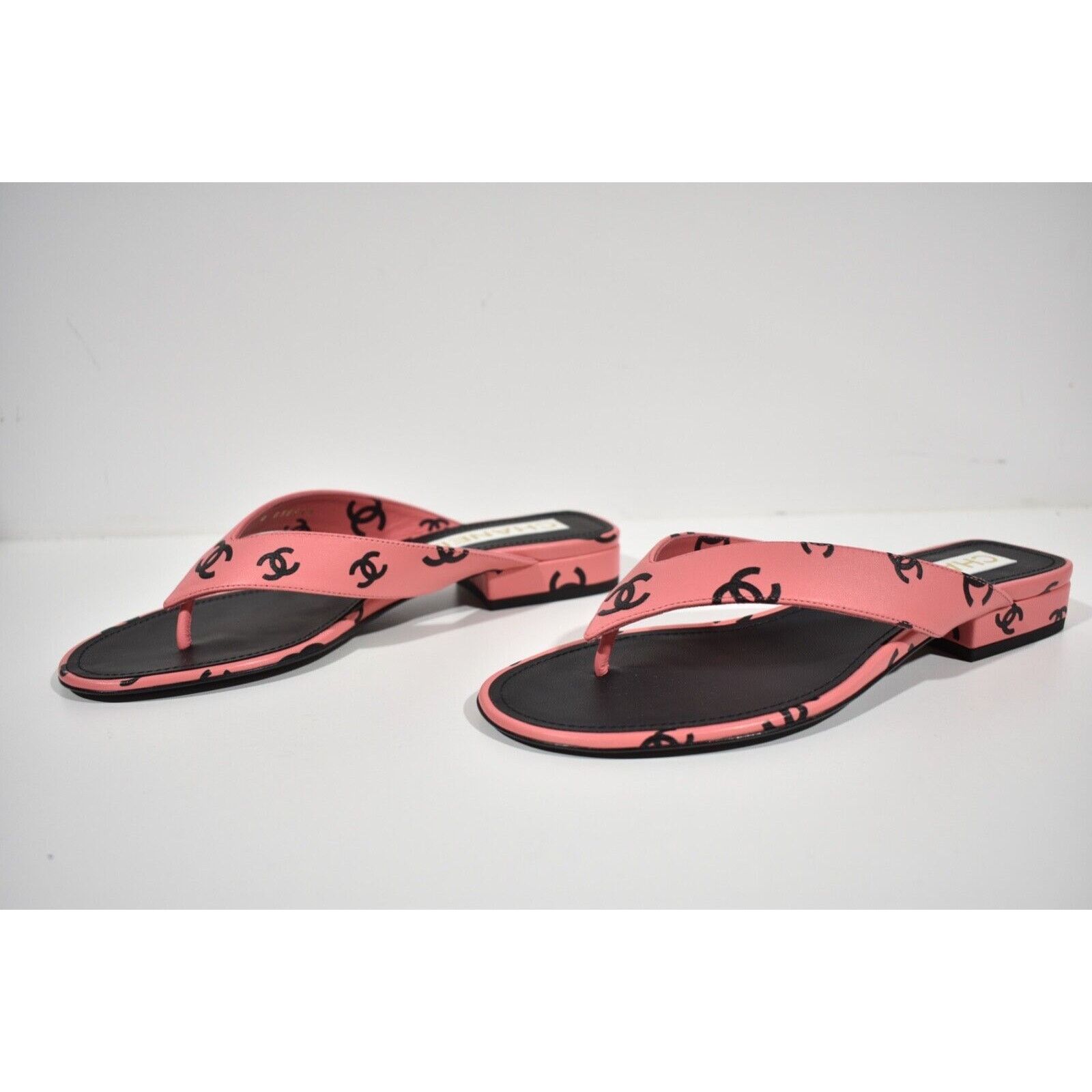 Chanel Chanel 22S Pink Black Printed Lambskin CC Logo Thong Size US 7 / IT 37 - 10 Thumbnail