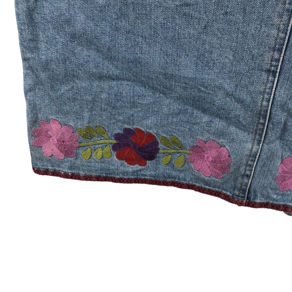 Paul Smith PAUL SMITH Jeans Skirt Embroidery Flowers Logo Size 30" / US 8 / IT 44 - 3 Thumbnail
