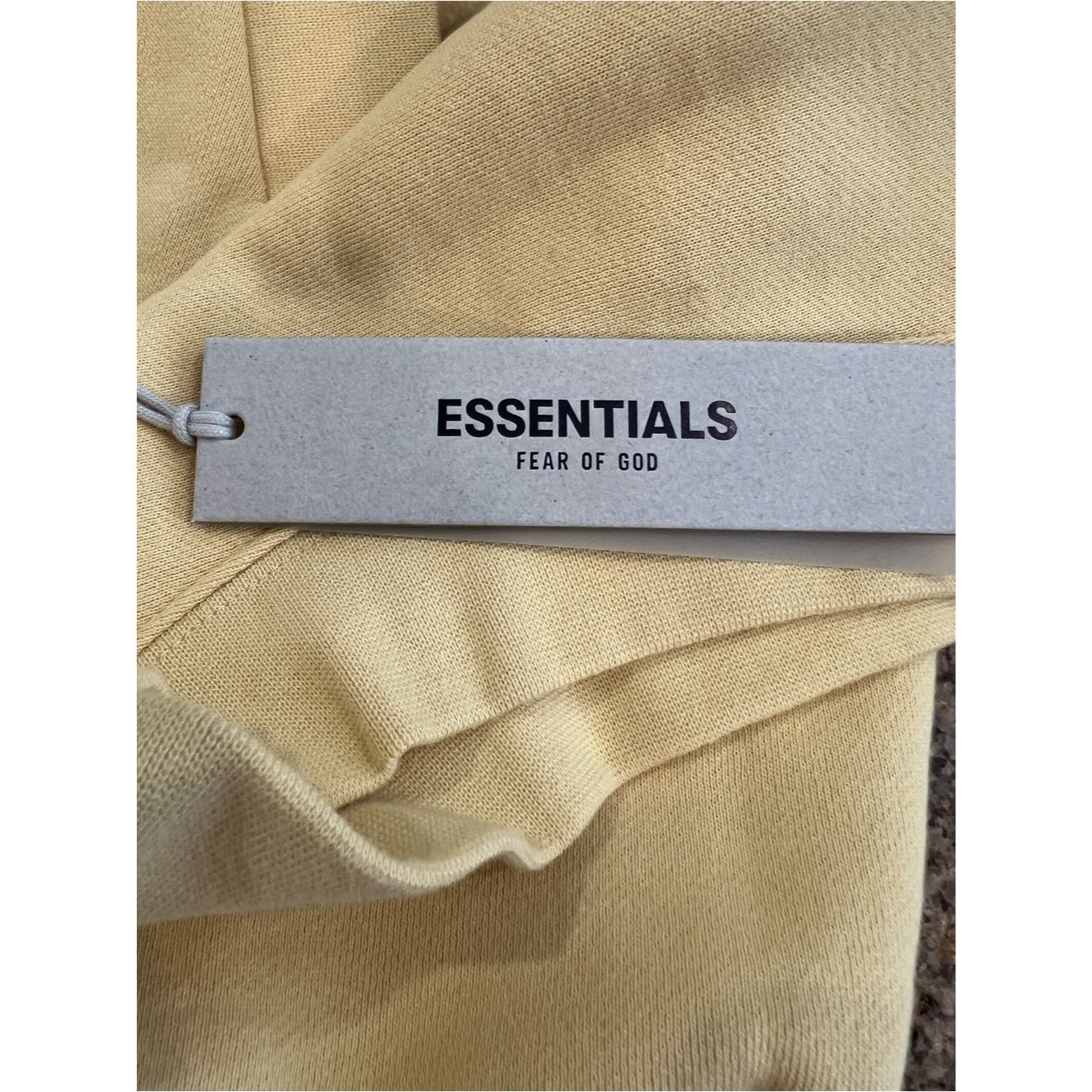 Fear of God Fear of God ESSENTIALS Sleeveless Fleece V-Neck Vest Sweats Size US S / EU 44-46 / 1 - 9 Thumbnail