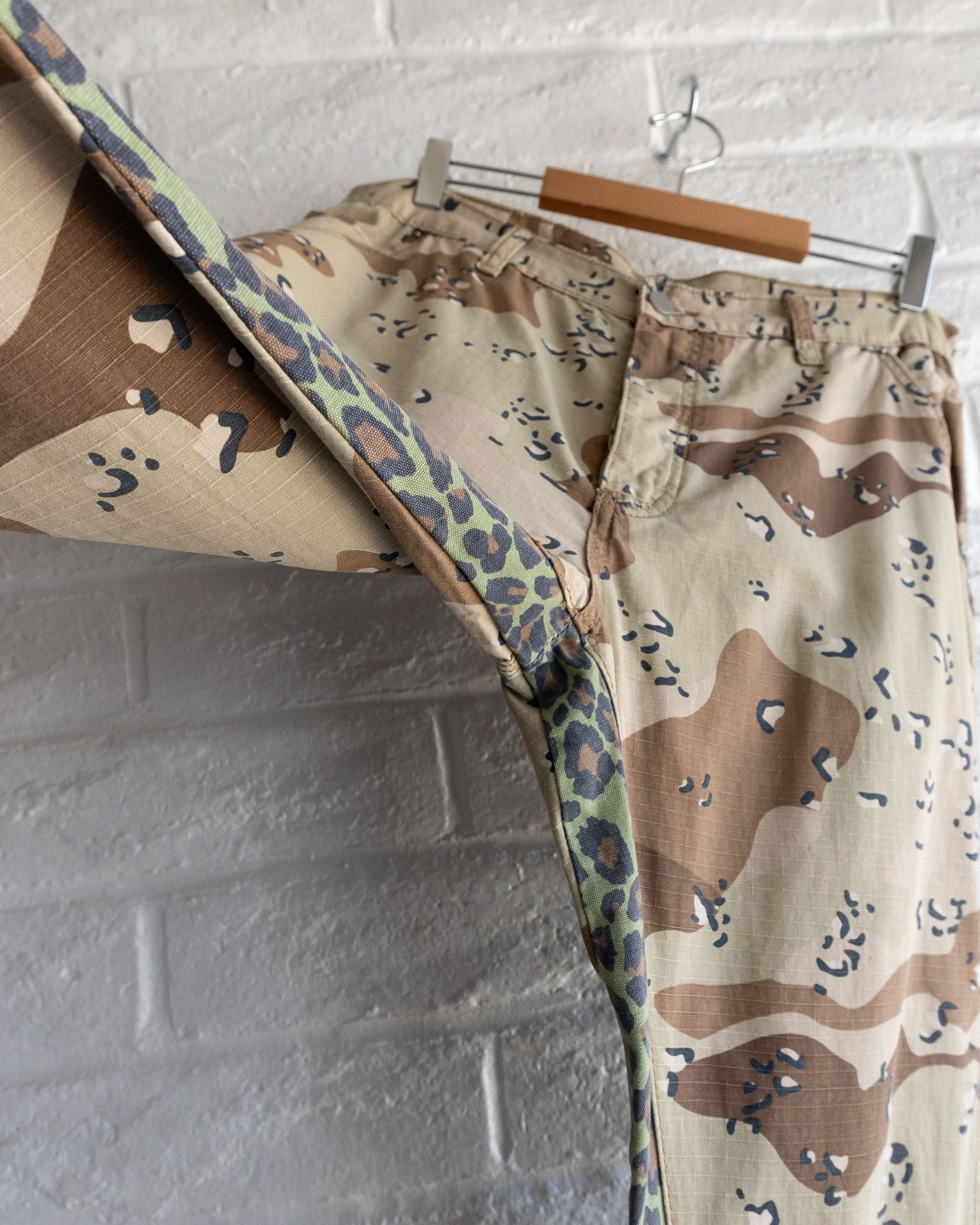MNML MNML LA Chocolate Chip Camo Flare Pants Men's Size 35 Size US 35 - 3 Thumbnail