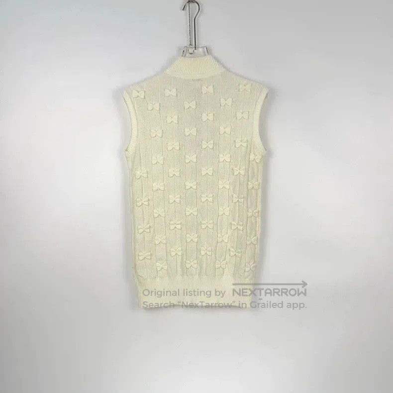 Chanel Chanel White Bow Zip Vest. Size US S / EU 44-46 / 1 - 4 Thumbnail