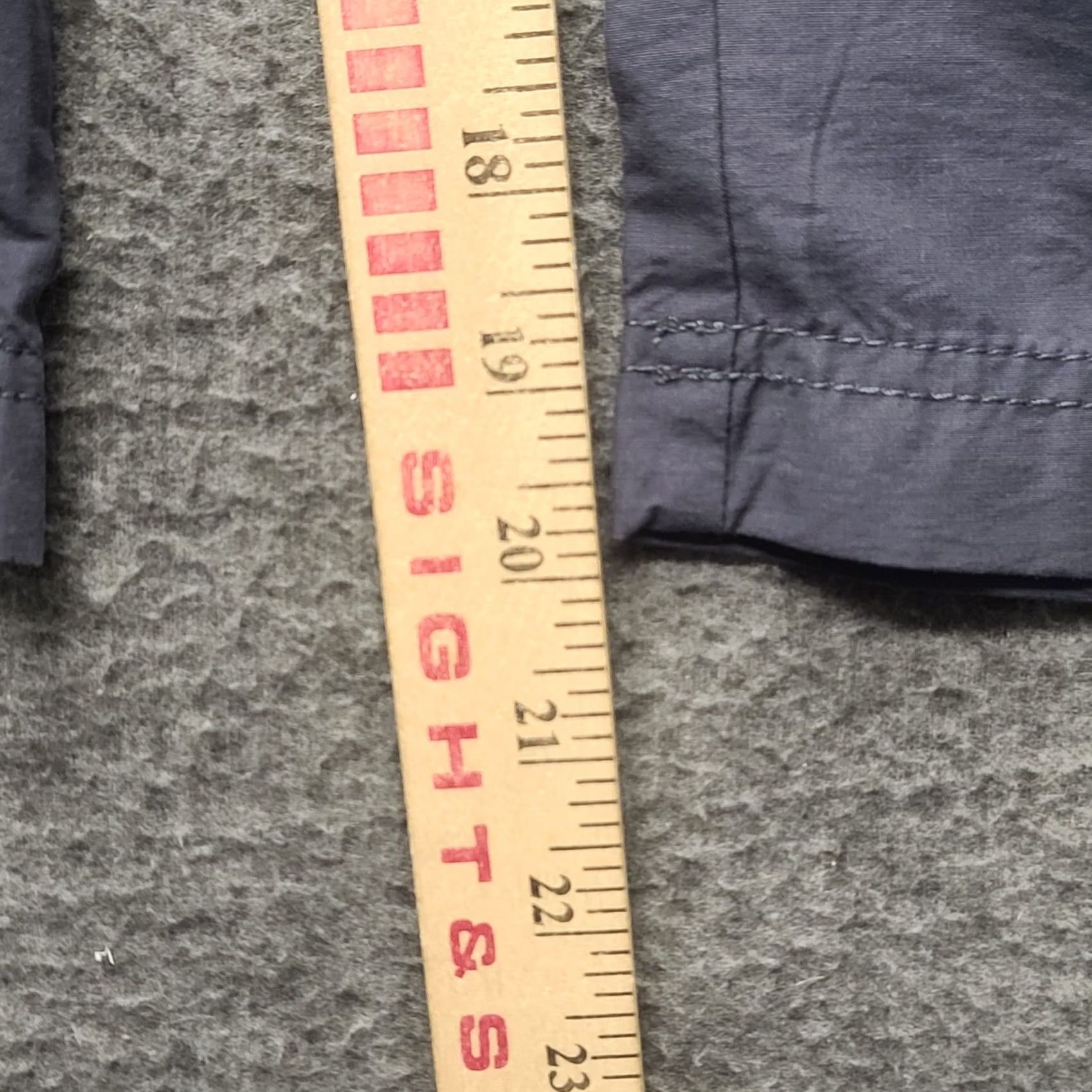 Vintage Columbia Arch Caper Capri Womens 16x20 Regular Fit Outdoors Hiking Camping Capri Pants Blue Cotton Nylon Polyester Microfiber Size ONE SIZE - 6 Thumbnail