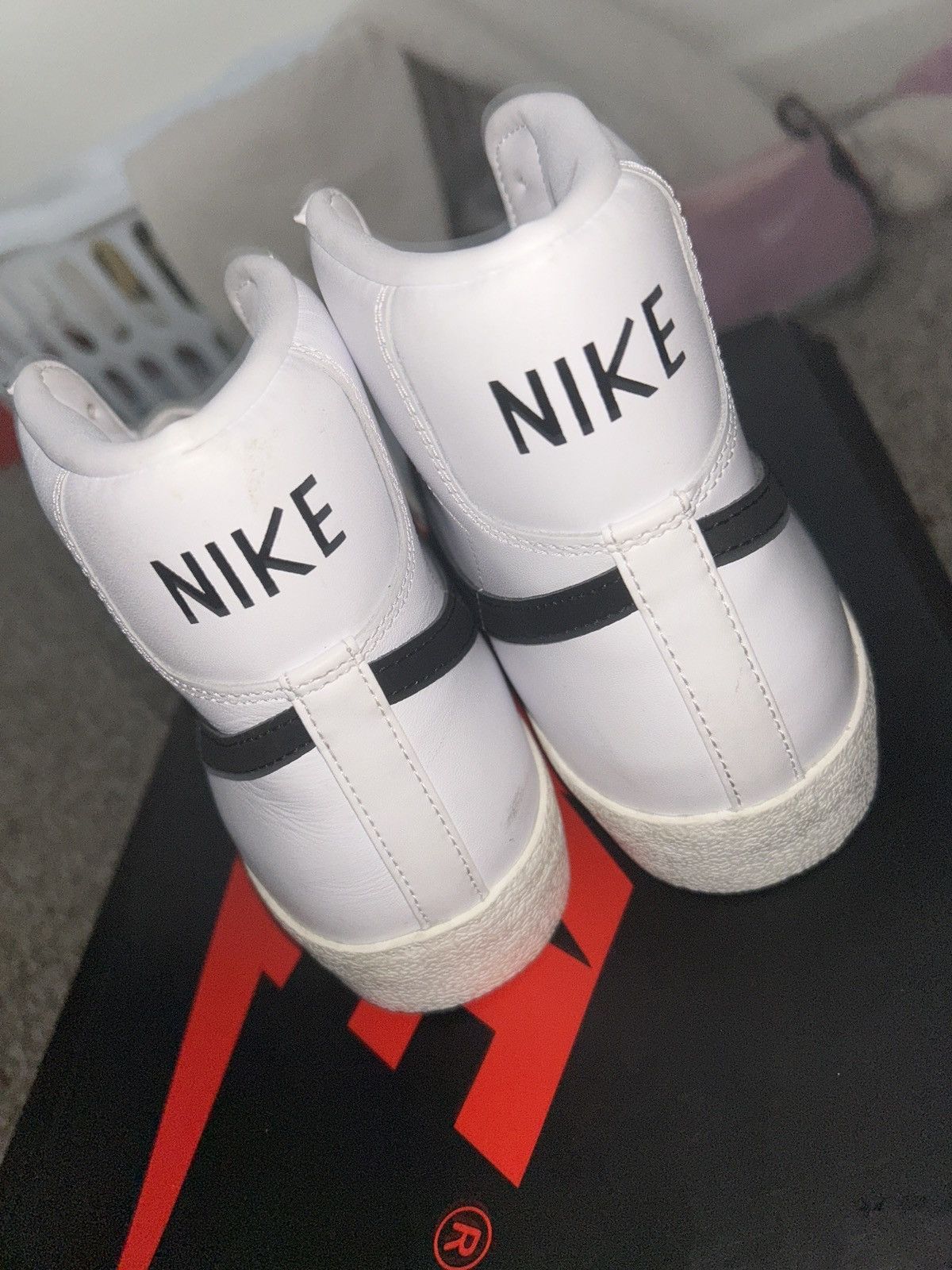 Nike Nike Blazer Mid 77 Size US 10.5 / EU 43-44 - 3 Thumbnail
