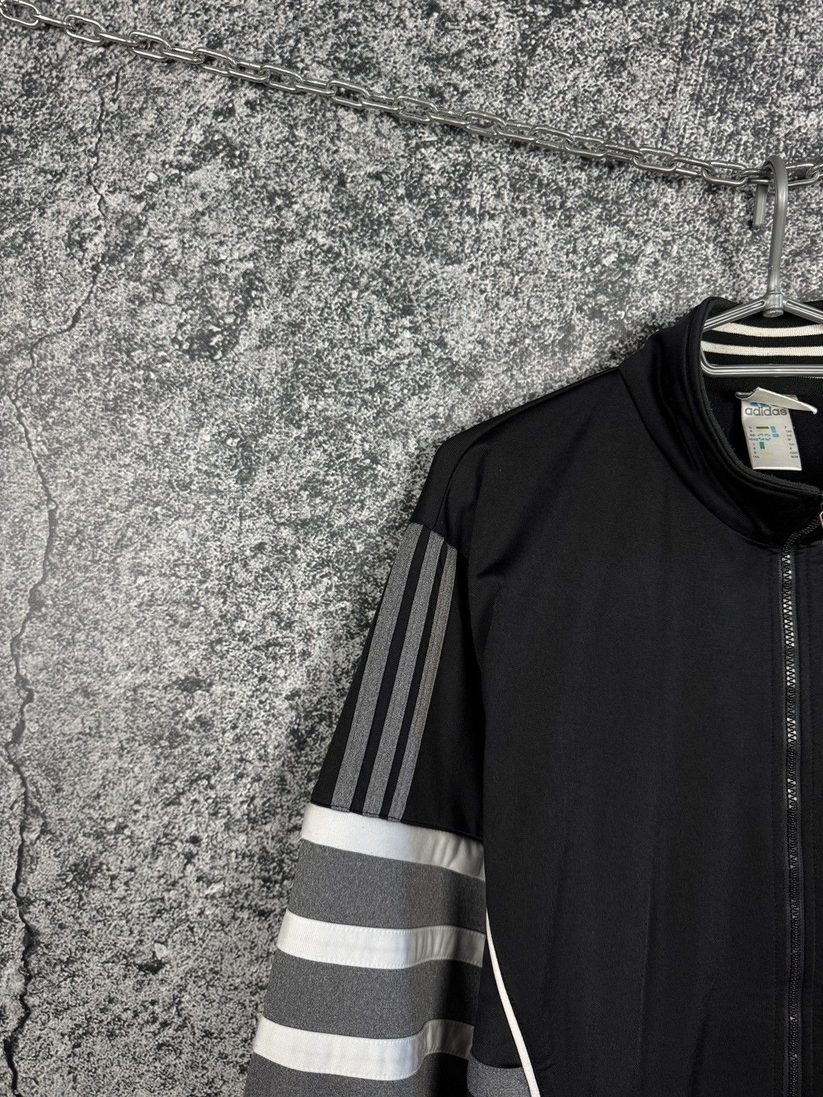 Adidas Adidas Vintage Track Jacket Detachable Sleeves 90s Size M Size US M / EU 48-50 / 2 - 3 Thumbnail