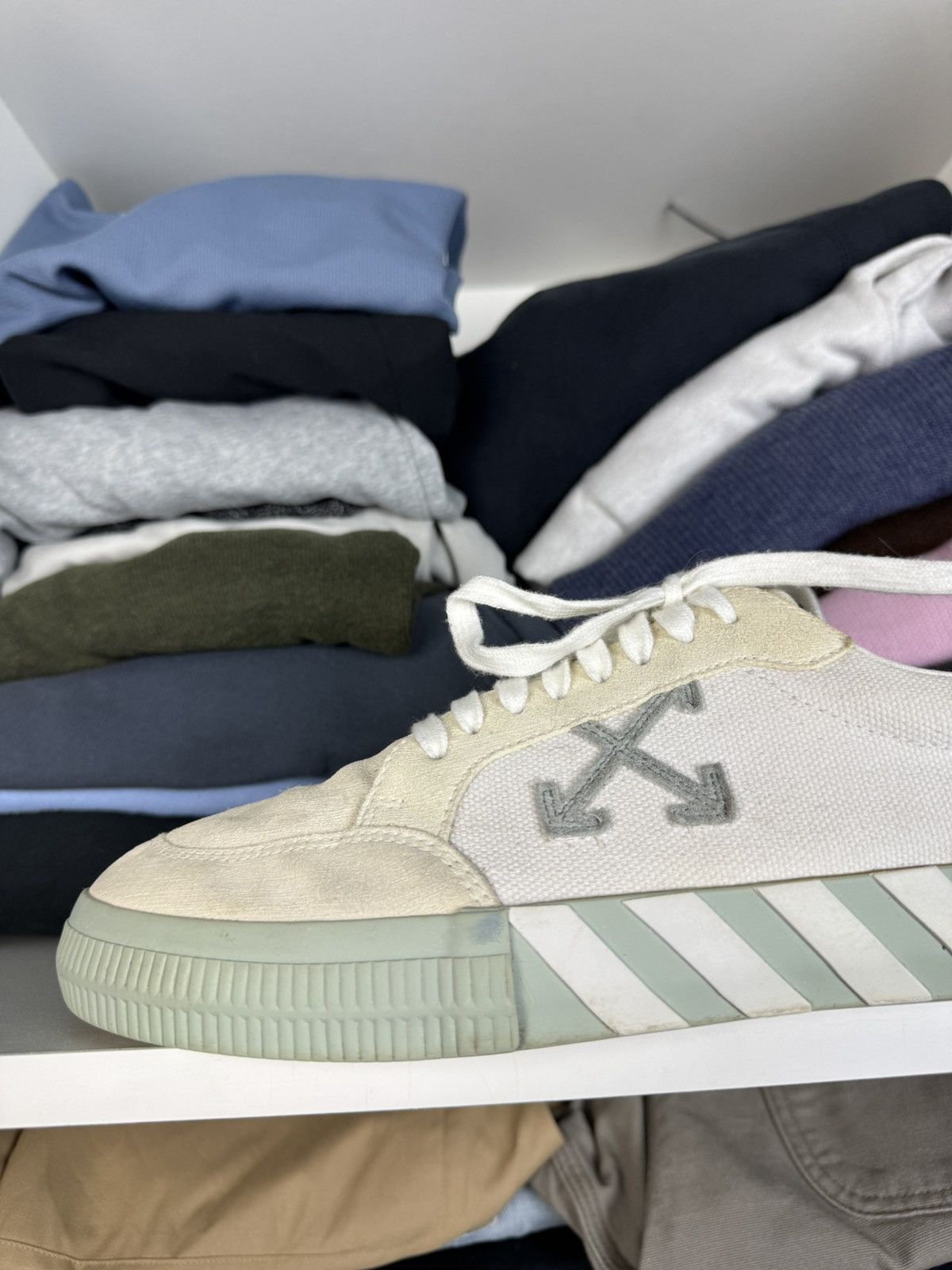 Off-White Off-White Low Vulcanized Sneakers Size 43 Size US 10 / EU 43 - 10 Thumbnail