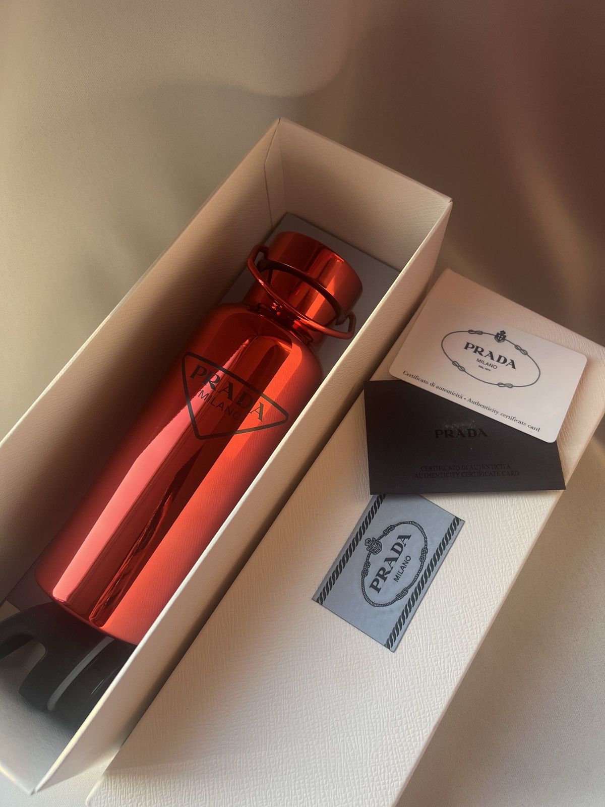 Prada Prada triangle logo metallic limited edition water bottle Size ONE SIZE - 2 Thumbnail
