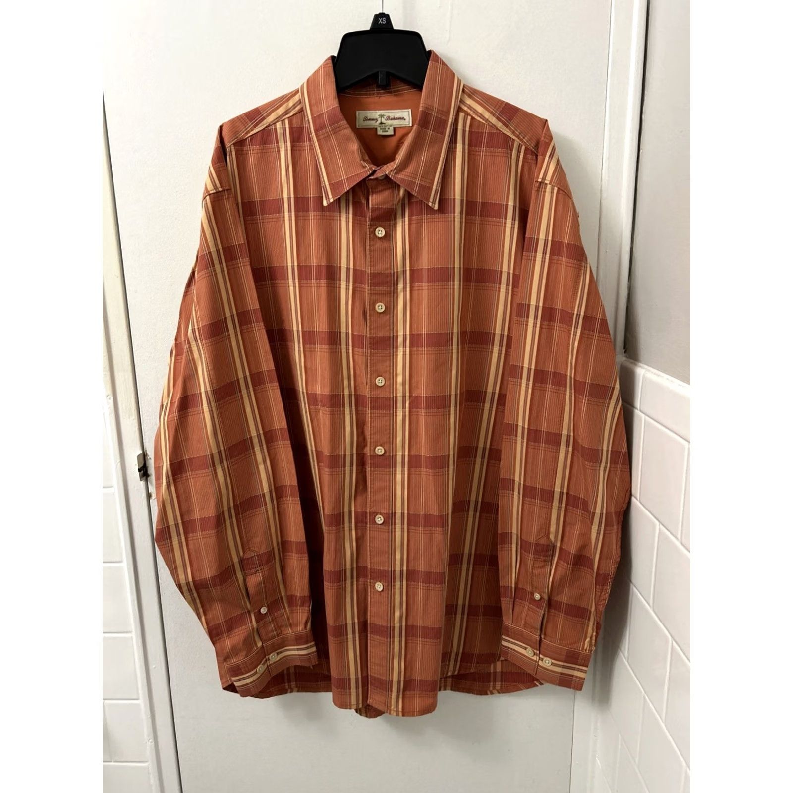 Tommy Bahama Tommy Bahama Shirt Mens XL Orange Plaid Button Down 100% Cotton Long Sleeve Button-Up Casual Office All Seasons Easy Care Pockets Size US L / EU 52-54 / 3 - 2 Thumbnail