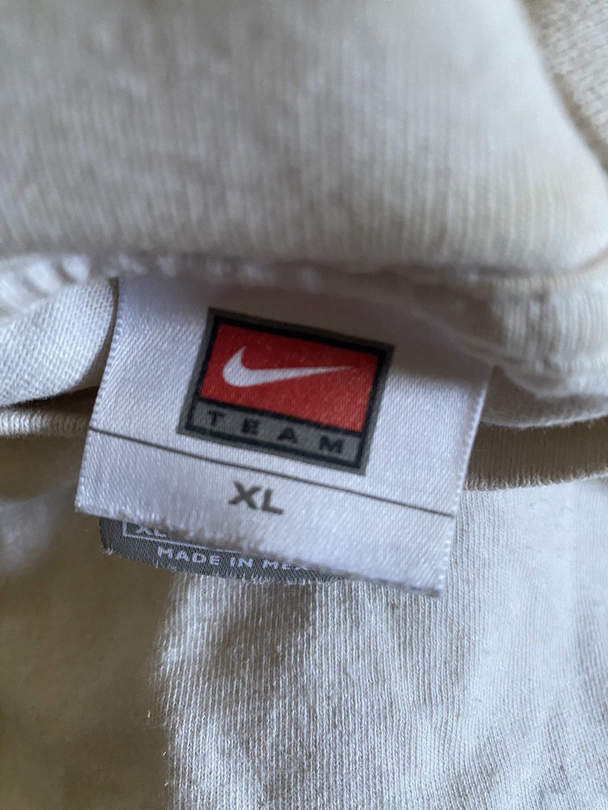 Nike Lakers Long sleeve Size US XL / EU 56 / 4 - 6 Thumbnail
