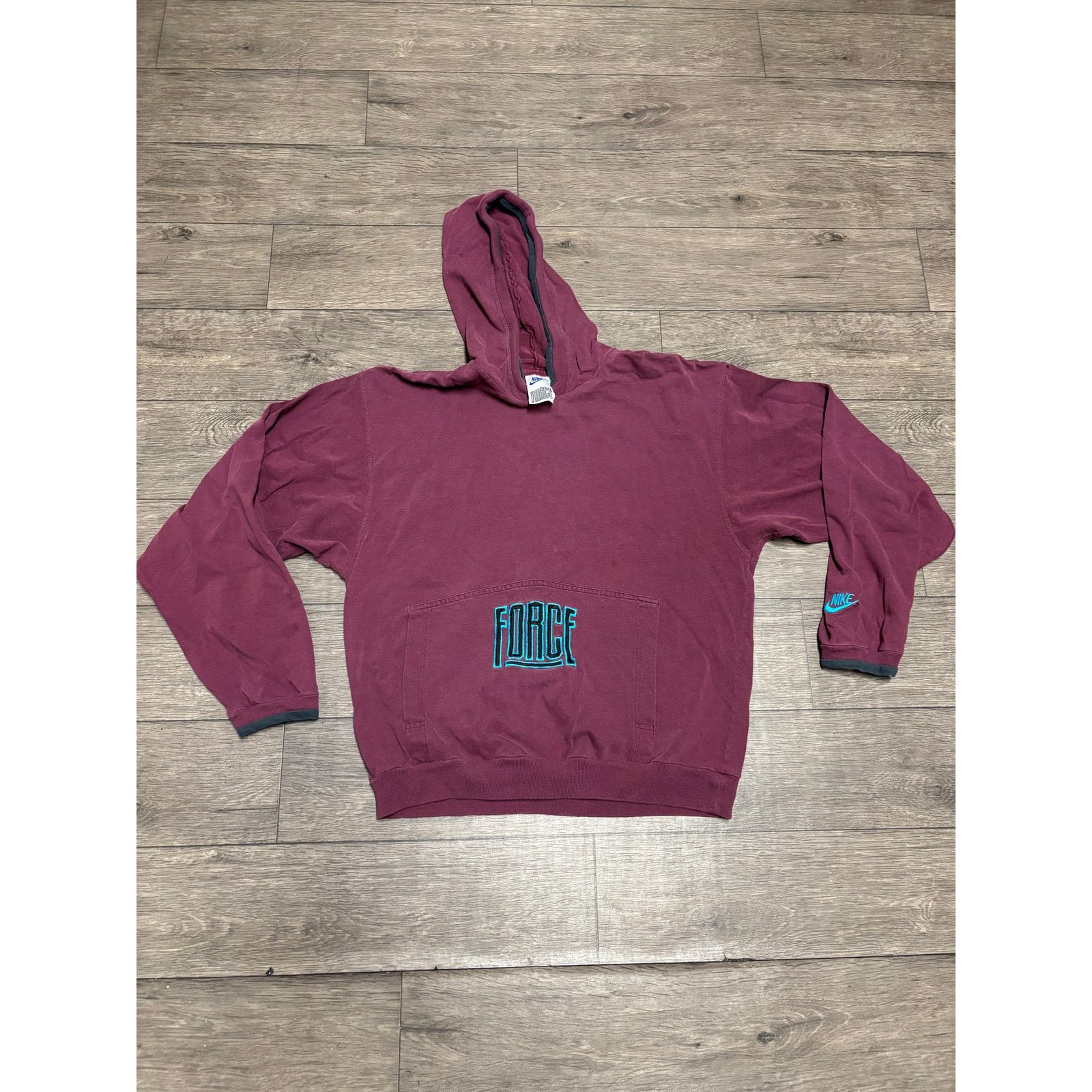 Nike × Vintage Vintage Nike Force Basketball Red Hoodie Sz M 90s Size US M / EU 48-50 / 2 - 1 Thumbnail