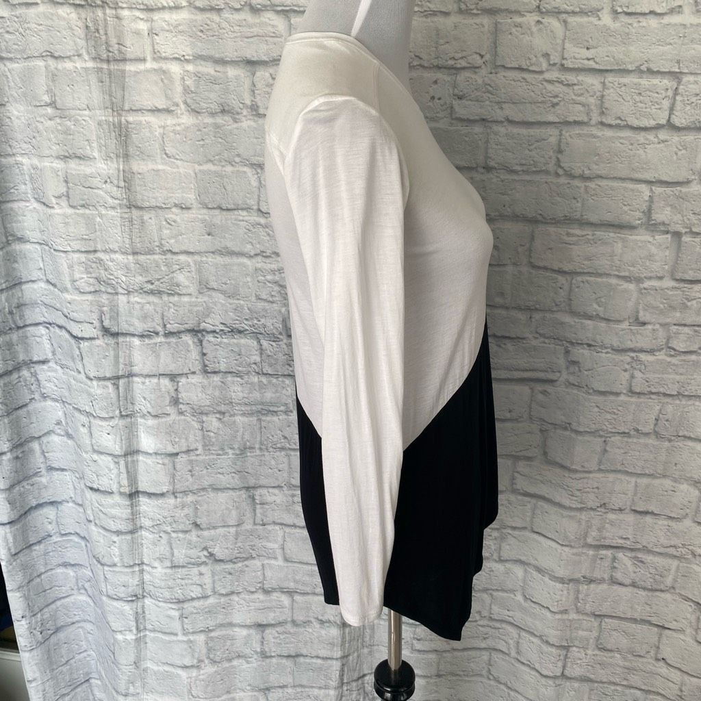 Bcbgmaxazria BCBGMaxazria women XXS colorblock Longsleeve scoopneck asymm Size XXS / US 00 / IT 34 - 9 Thumbnail