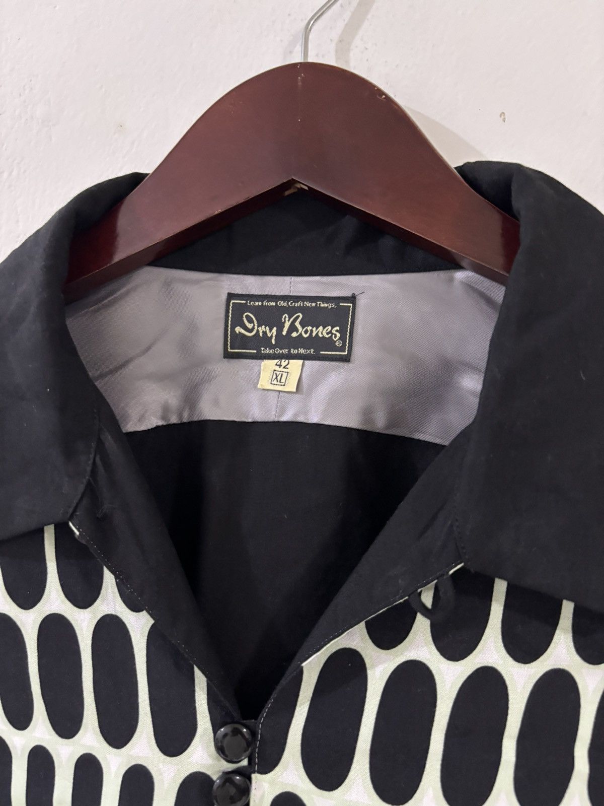 Dry Bones × Japanese Brand × Vintage DRY BONES OPEN COLLAR RAYON SHIRT JAPAN Size US XL / EU 56 / 4 - 2 Thumbnail