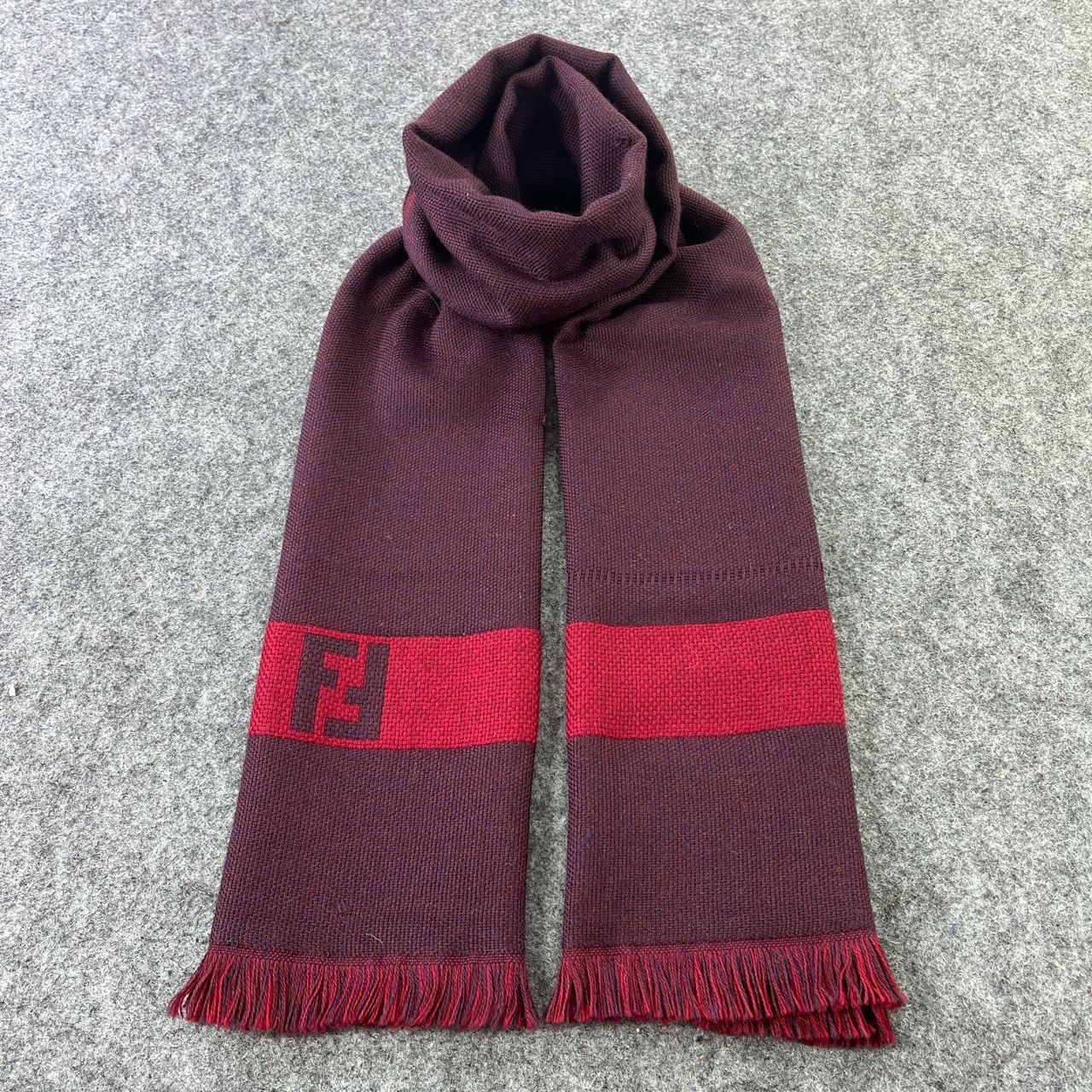 Fendi Fendi Scarf / Muffler / Neckwear T379 Size ONE SIZE - 1 Thumbnail