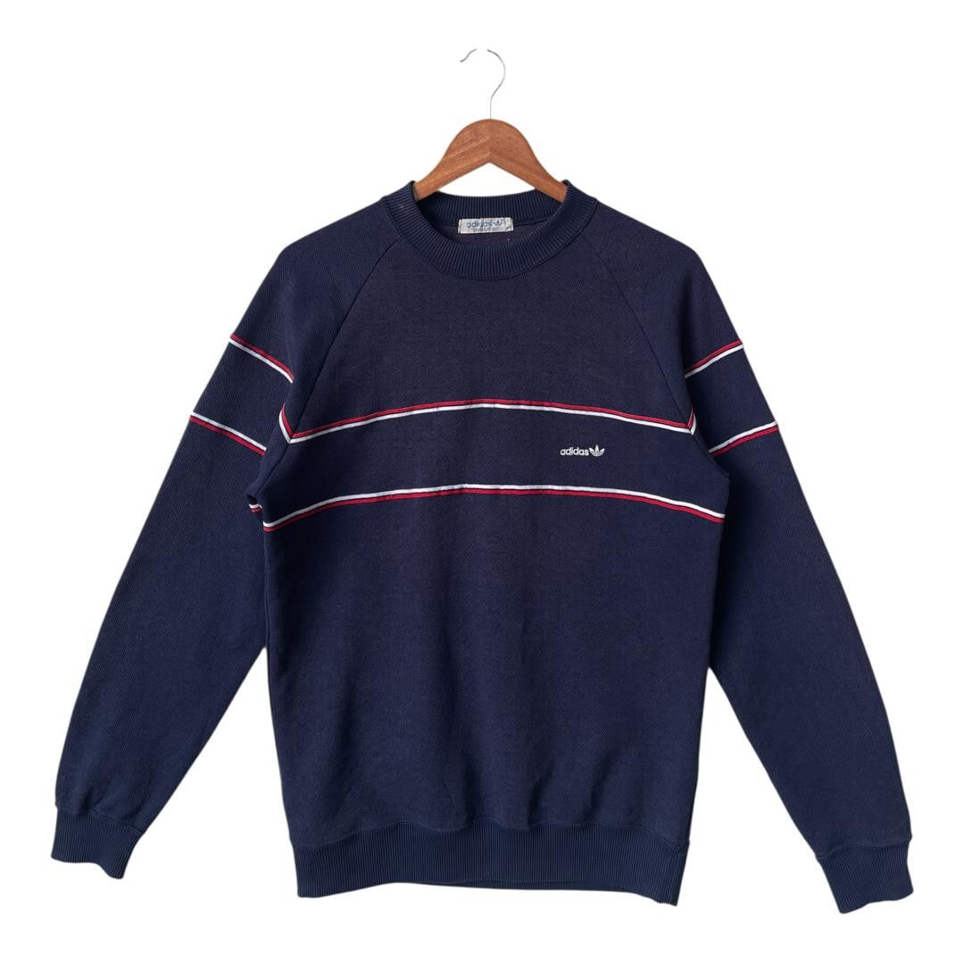 Adidas Vintage Adidas Embroided Logo Crewneck Sweatshirt Size US M / EU 48-50 / 2 - 1 Thumbnail