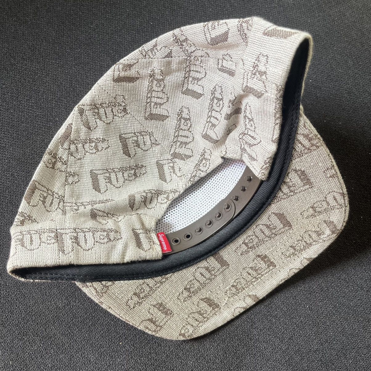 Supreme Supreme 2010 R. Crumb Fuck SnapBack Beige w/ Tags Size ONE SIZE - 2 Thumbnail