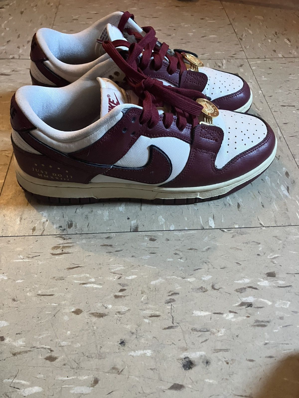 Nike Nike Shoes Size US 7 / IT 37 - 1 Thumbnail