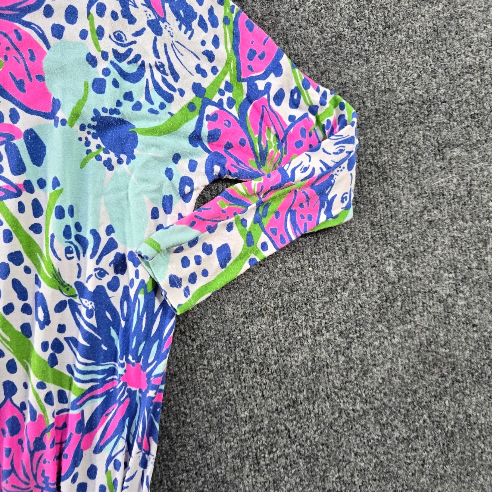 Lilly Pulitzer Lilly Pulitzer Dress Women XS Pink Blue Floral Leopard Cara Drop Waist Vine Knit Short Sleeve Dolman V-Neck Sheath Casual Summer Size XS / US 0-2 / IT 36-38 - 3 Thumbnail