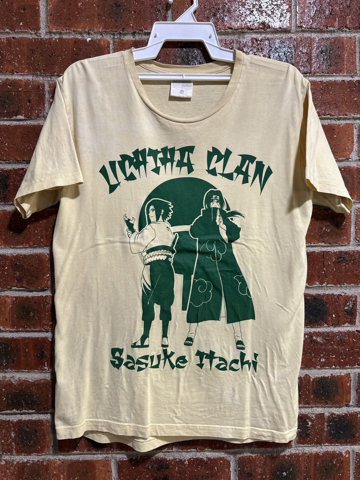 Anime Vintage Naruto Itache Clan Sun Faded Tee Size US M / EU 48-50 / 2 - 1 Thumbnail